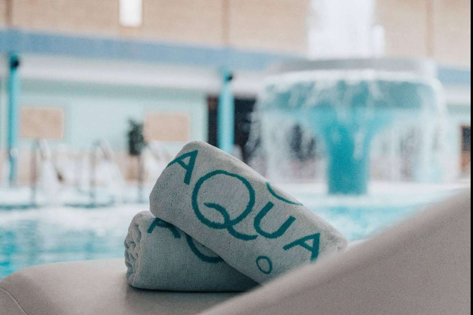 En el spa Aqua Club Termal, es posible acceder a uno de los mayores circuitos termales de Tenerife y a distintos tratamientos para el bienestar, la salud y la belleza