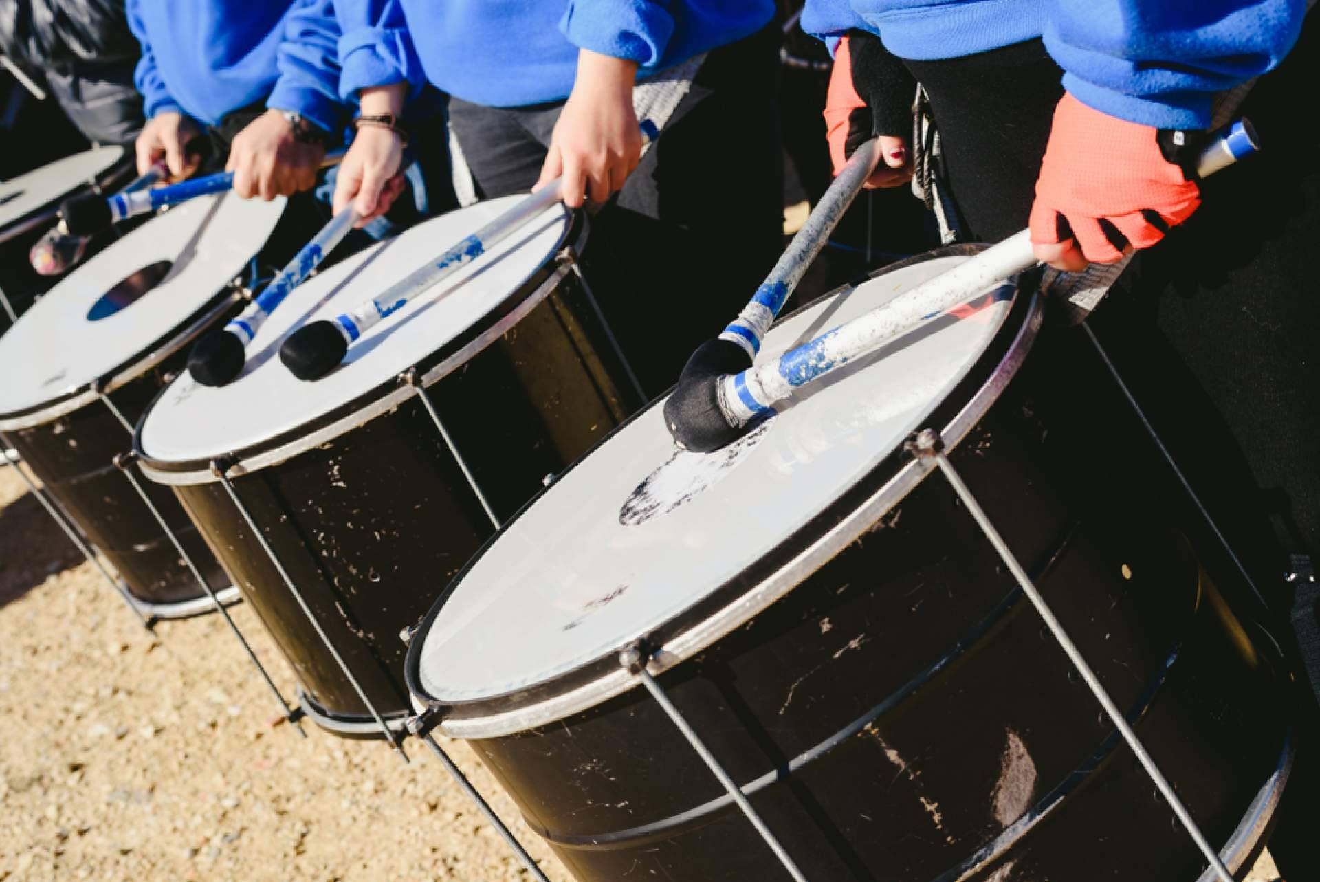 Instrumentos de percusión para crear sonidos brasileños, de la mano de Percuforum