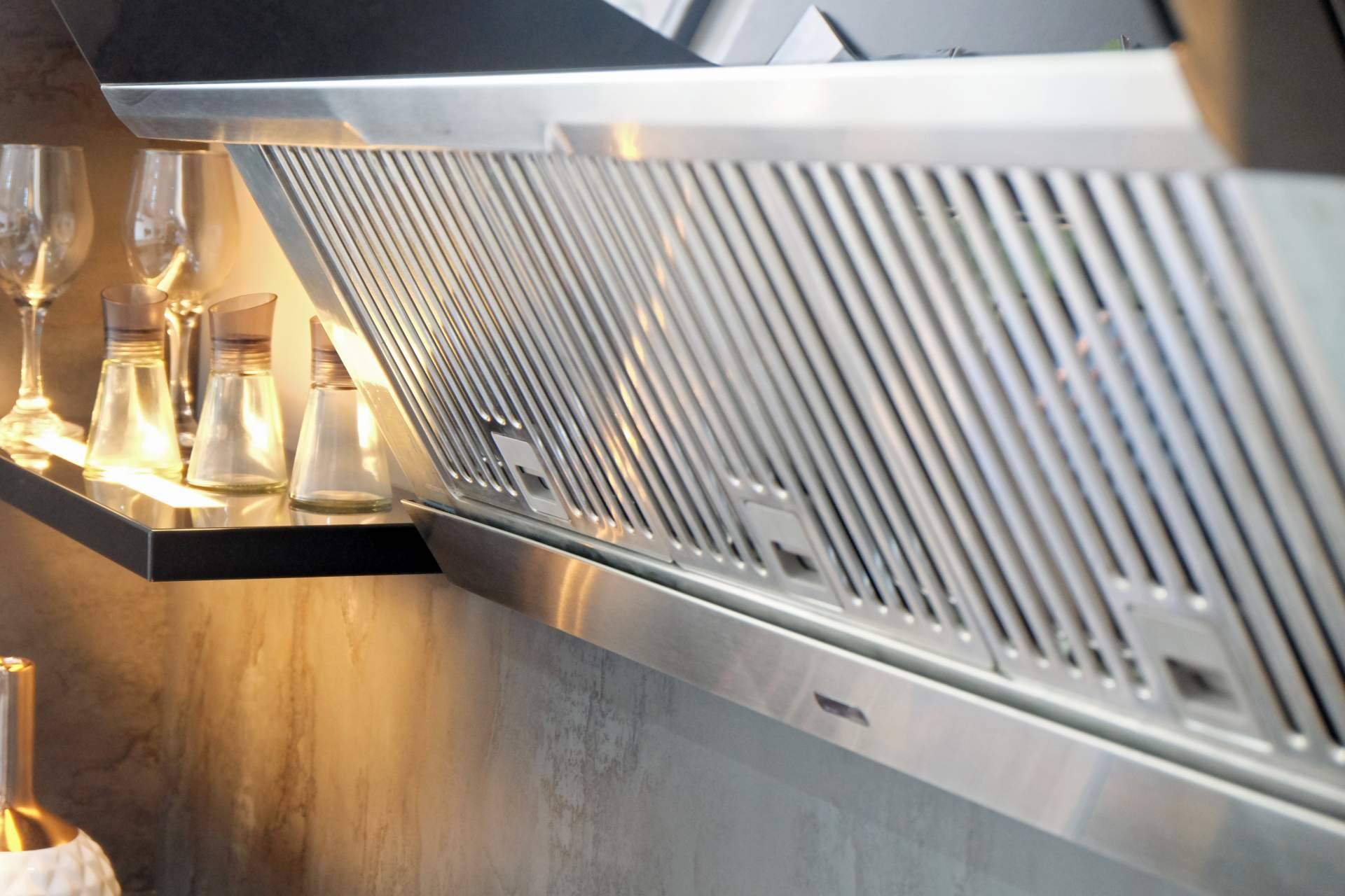 ¿Cuáles son los beneficios de contar con campanas y cajas de extracción de calidad para cocinas industriales?, por Tecnigras