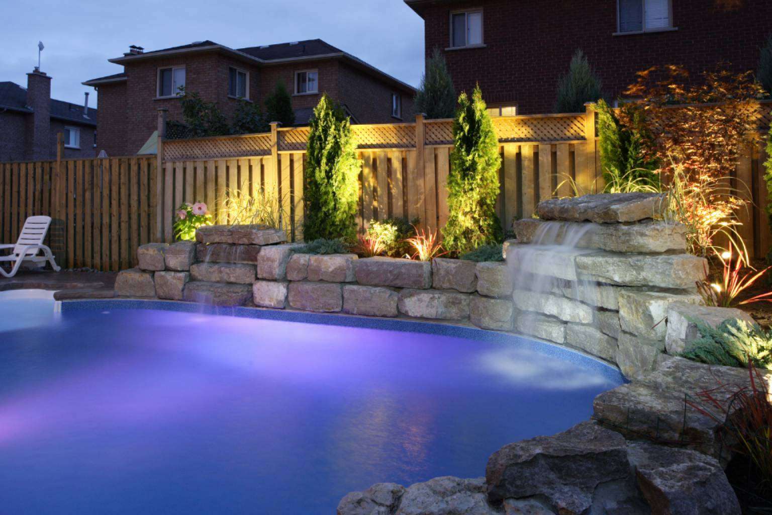 Warmpool dispone de luces para piscina en su catálogo