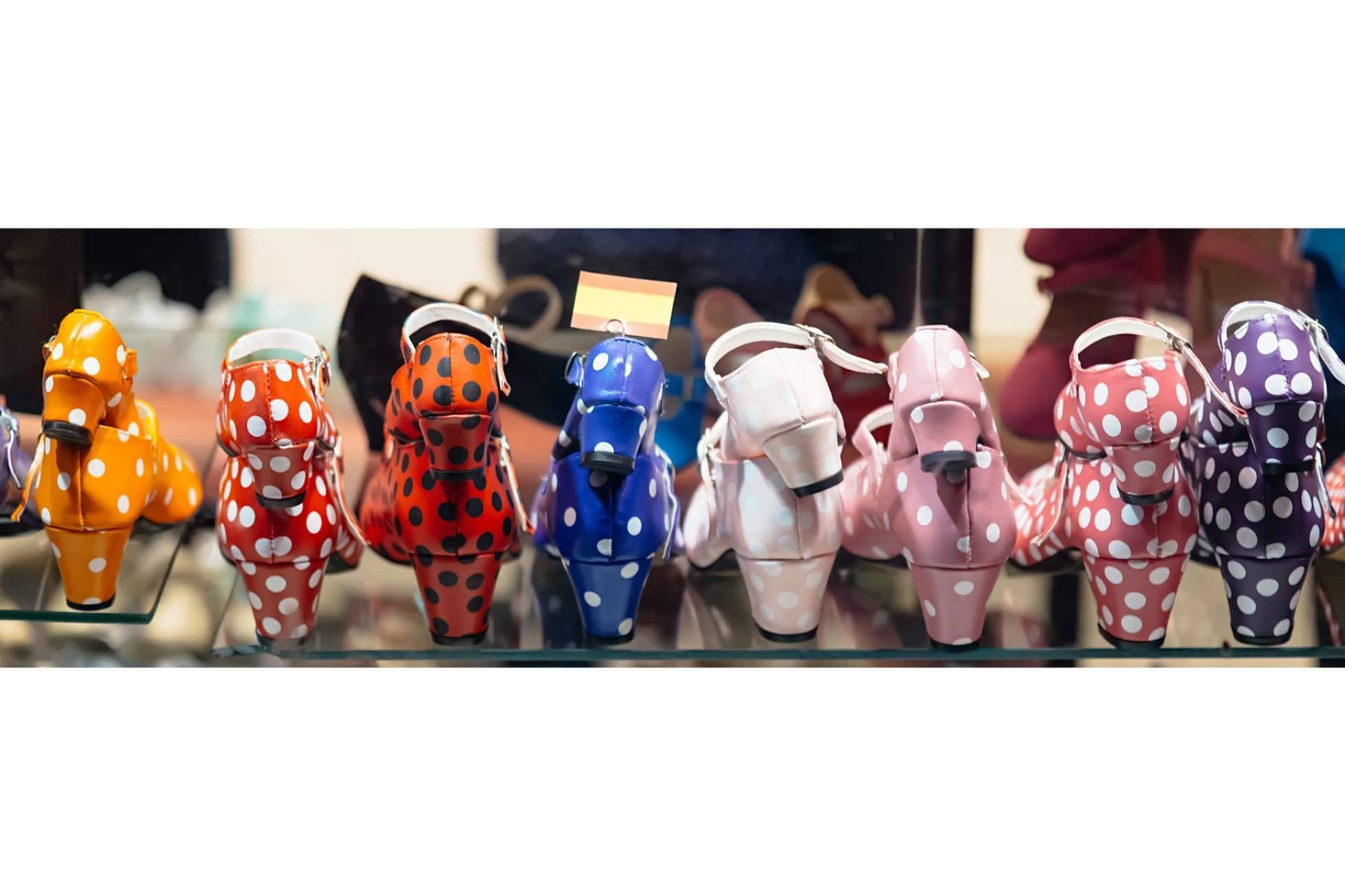 Adquirir algunos de los mejores zapatos de flamenco para bailar en Viva La Feria