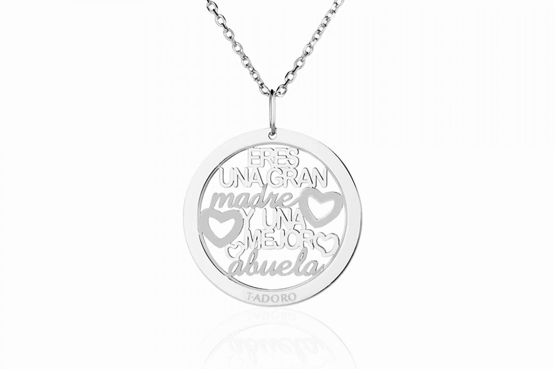 T-ADORO permite regalar una joya personalizada
