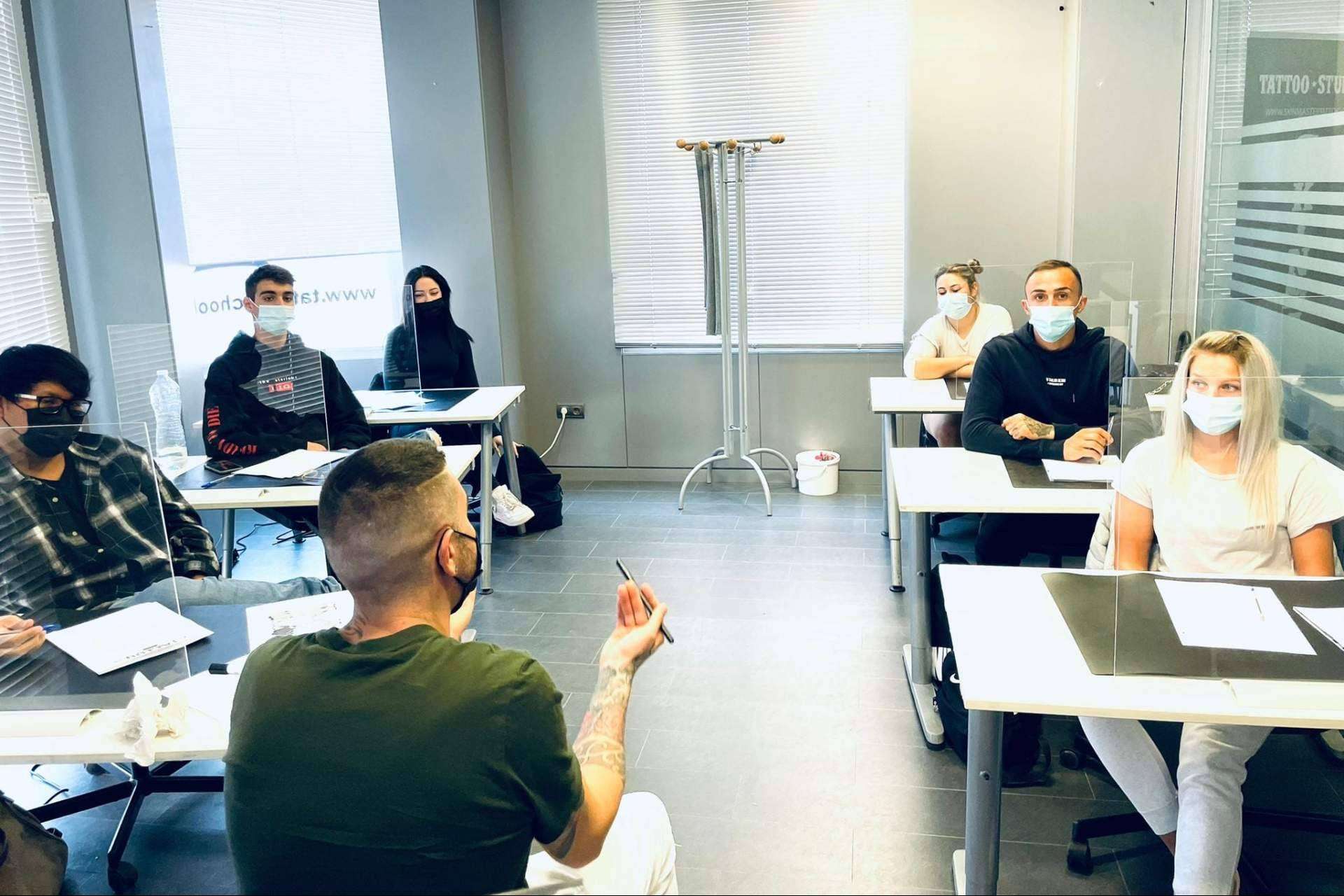 Tattoo School Madrid y su curso para profesionales de microblading
