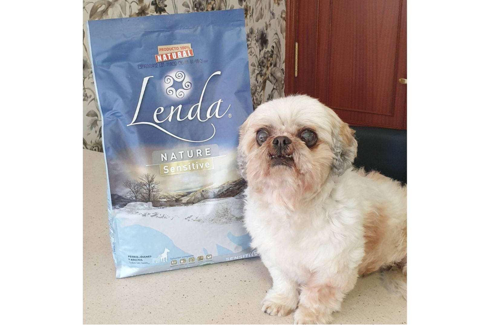 Lenda Sensitive, comida con ingredientes 100 % naturales para perros, de Lenda