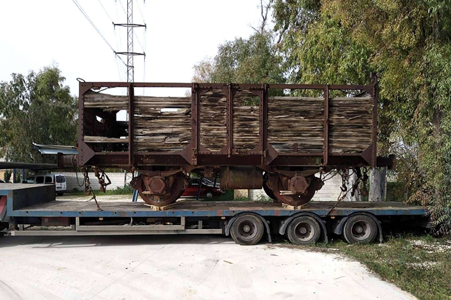Preservación de un histórico vagón de bordes máximos por la Fundación del Patrimonio Ferroviario