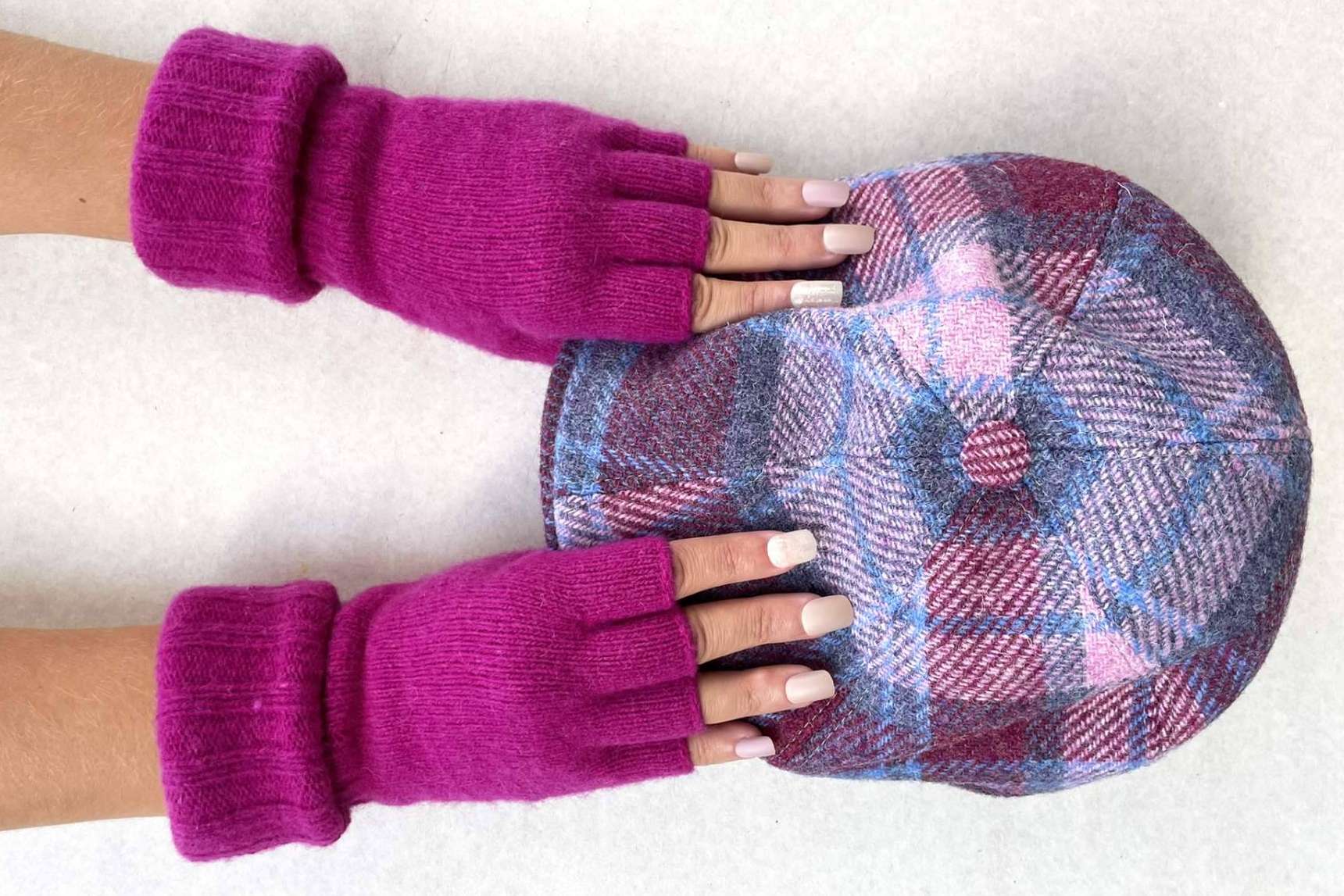 Regalos con los que acertar esta navidad, los guantes y complementos de Santacana