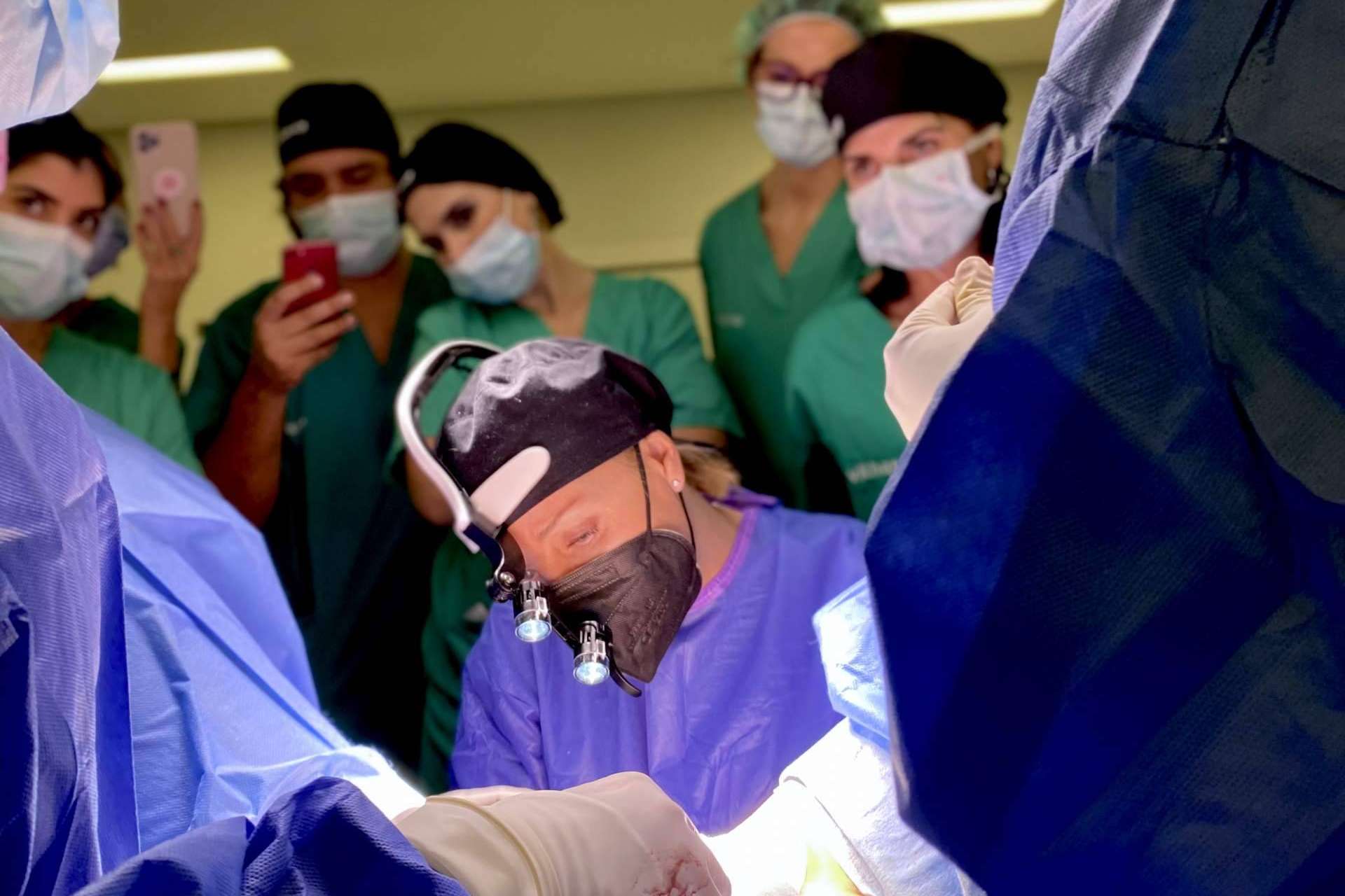 Una jornada de éxito en el Primer Curso Teórico-Práctico sobre Técnicas de Medicina Regenerativa Autóloga en el Tratamiento del Liquen Escleroso Vulvar (LEV)