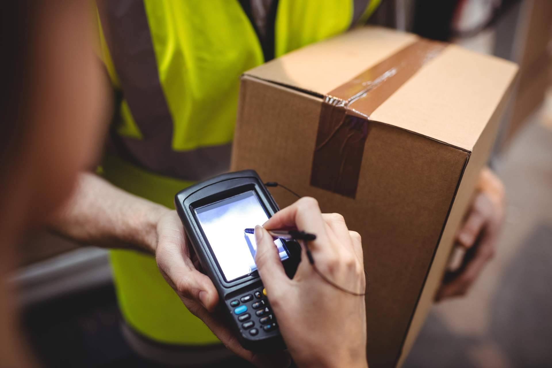 La firma electrónica puede agilizar los procesos de entrega de albaranes y paquetería