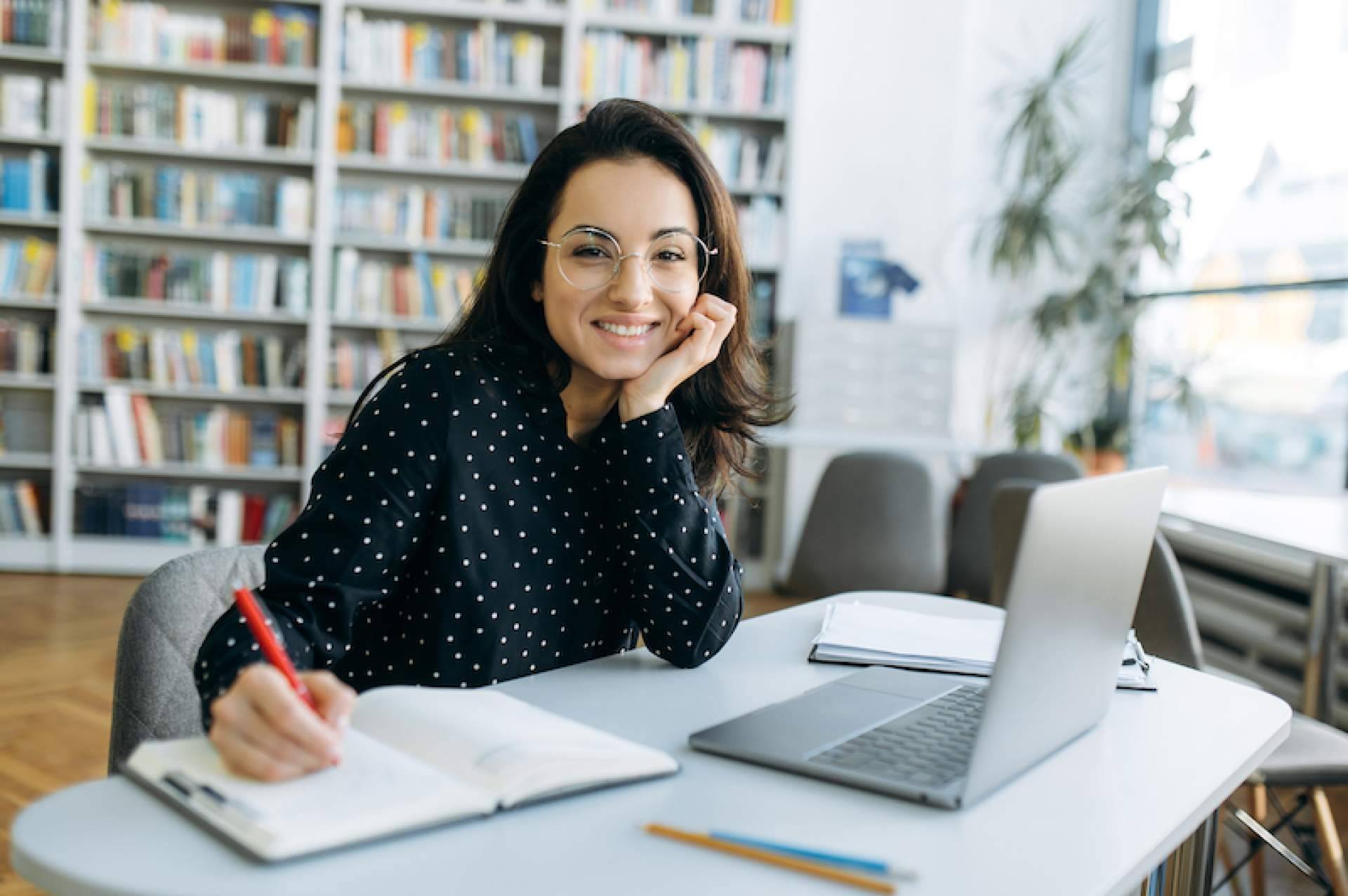 Ayuda Universitaria y su ayuda a la hora de escribir un abstract para cualquier investigación científica