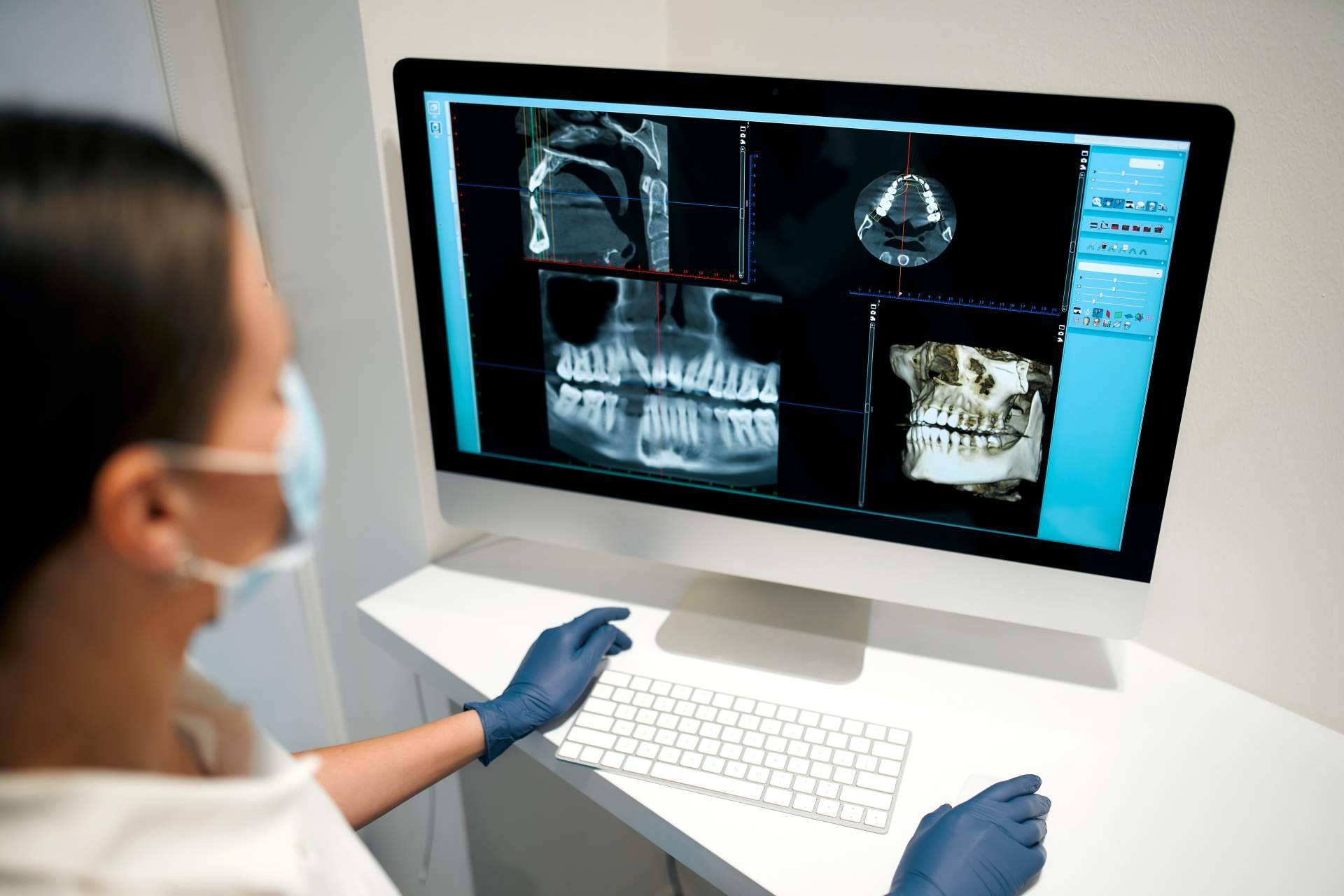 Ortodoncia invisible en la Clínica Dental ResidentLive
