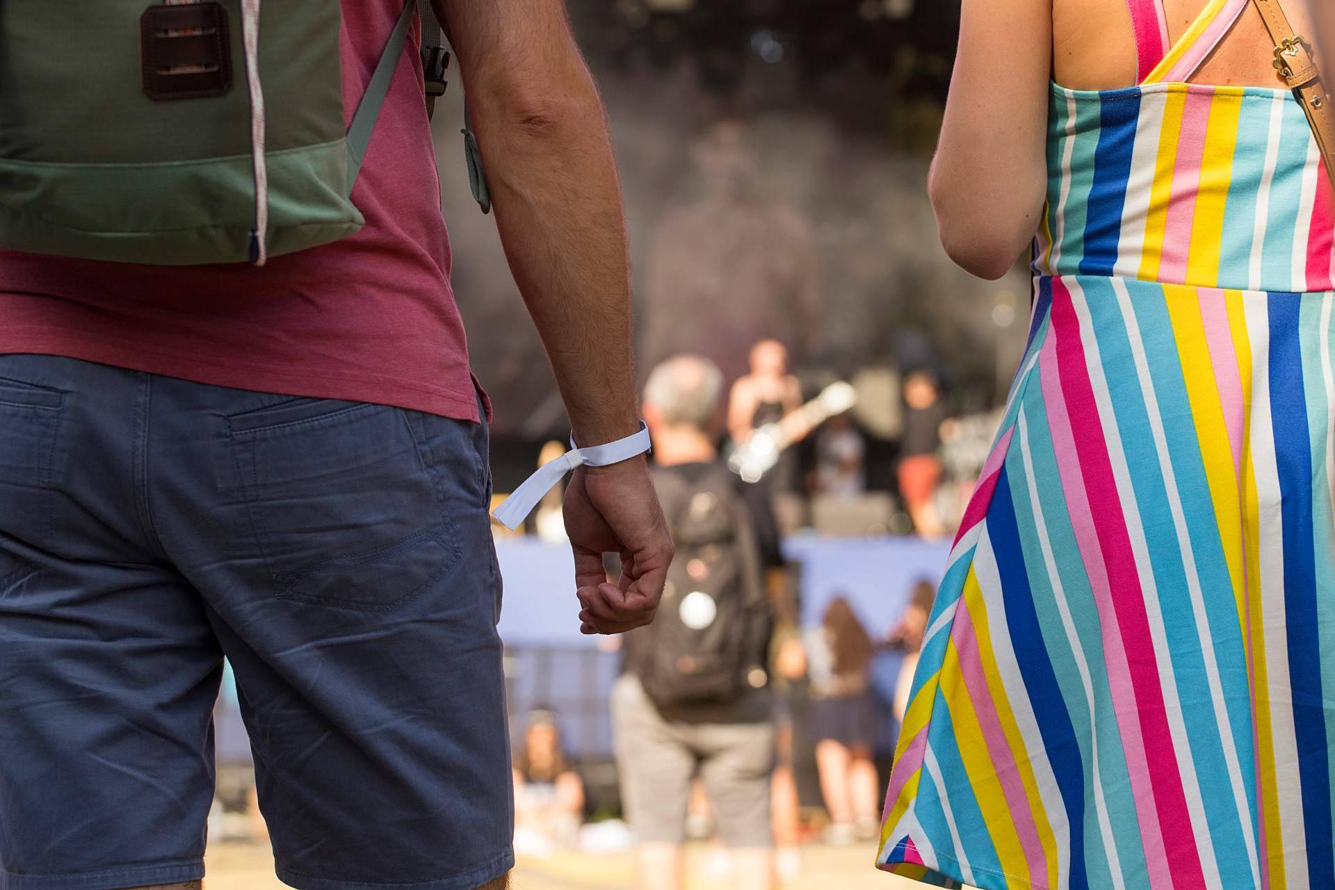 Srflyer.com explica las numerosas ventajas de las pulseras de tela para eventos