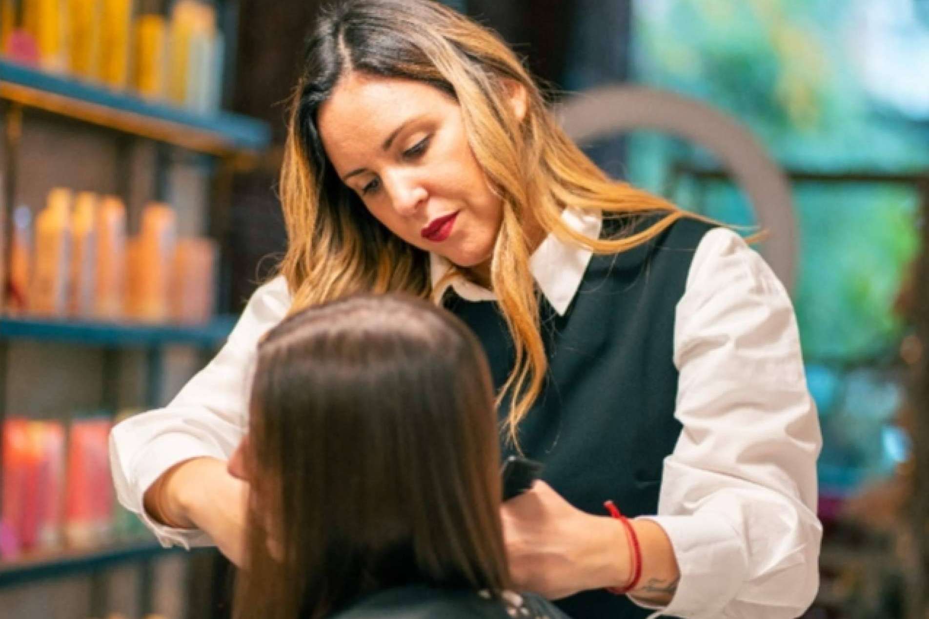 Level Hair Salon lleva a cabo nanoplastia, un tratamiento de alisado, en Madrid (Torrelodones, Collado Villalba, Guadarrama, Moralzarzal, Alpedrete, las Rozas)