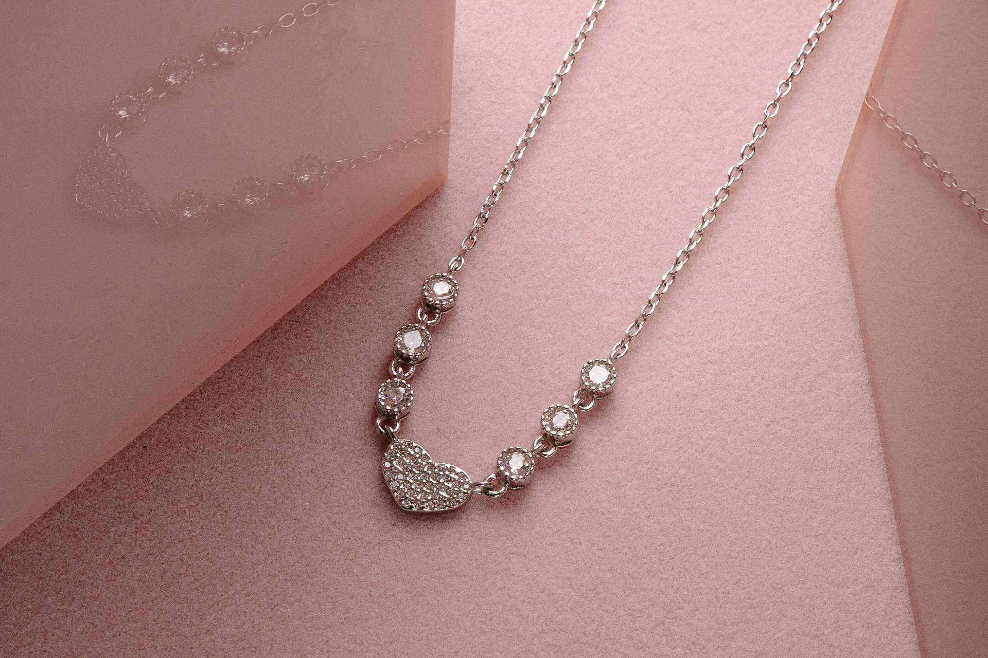 Qué joyas elegir para regalar en el Día de San Valentín