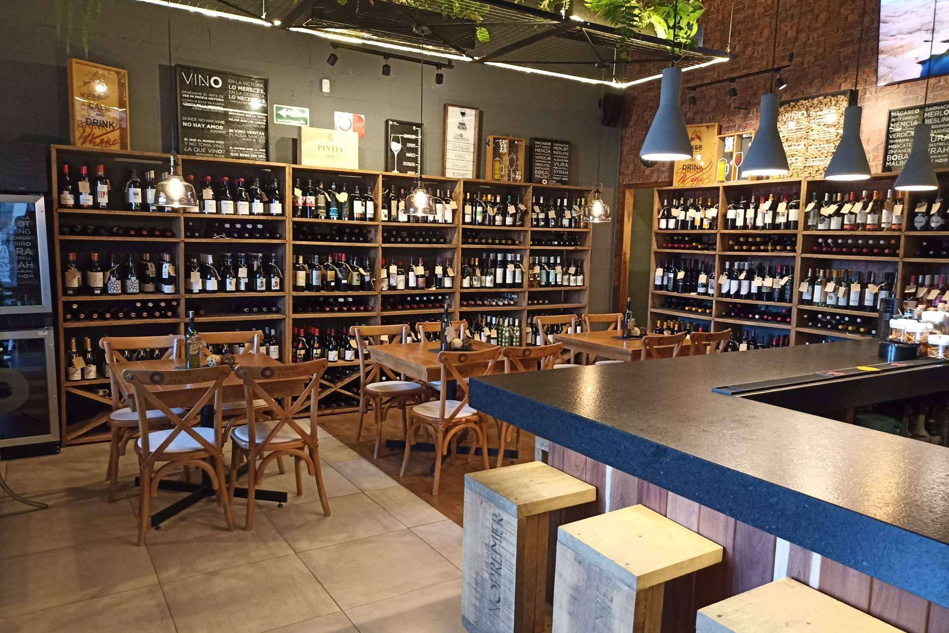 Vinopremier y su servicio experiencial con las catas de vino, cervezas y destilados