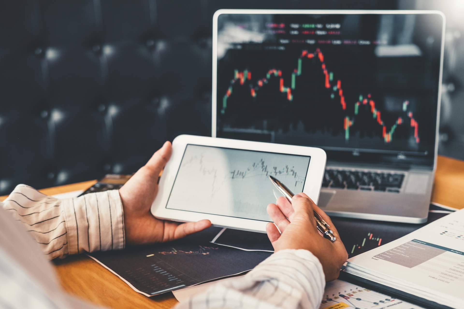 ¿Cómo funciona el sistema creado por Zona de Bolsa para favorecer las operaciones de los fondos de inversión, Lumaga System?