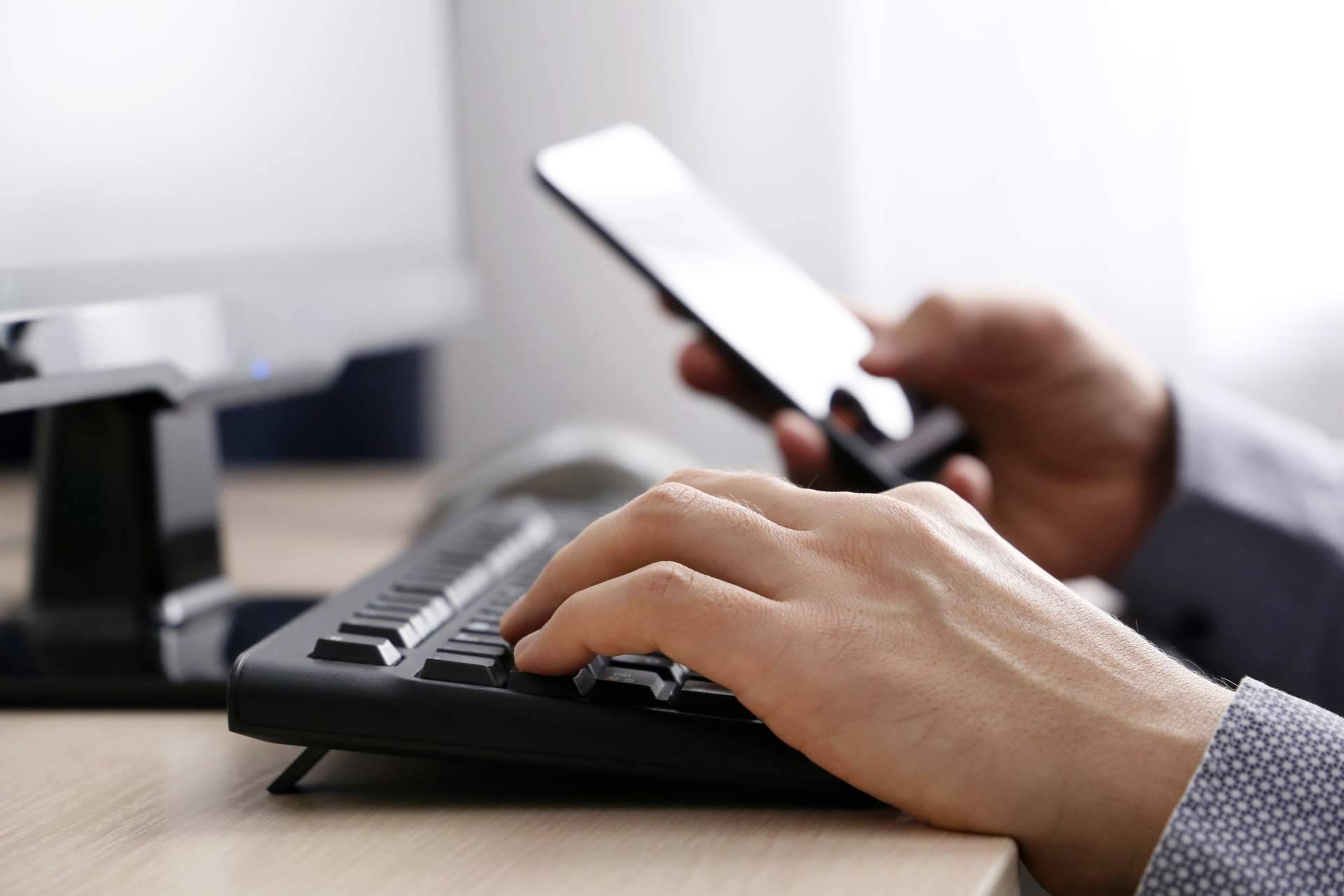 ¿Qué es MercApp?, la herramienta que en 6 respuestas a un WhatsApp permite crear una tienda online y gestionar envíos