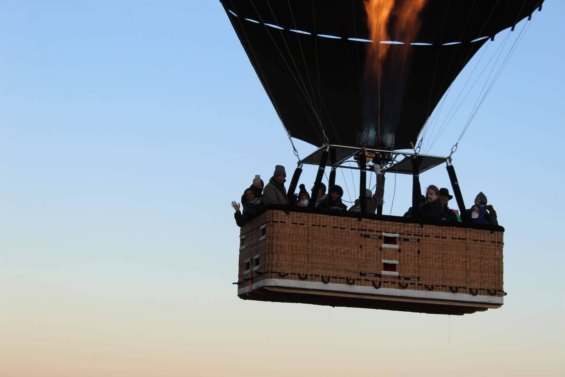 Montar en globo sobre una ciudad patrimonio de la humanidad como Segovia, una oportunidad de EoloFLY