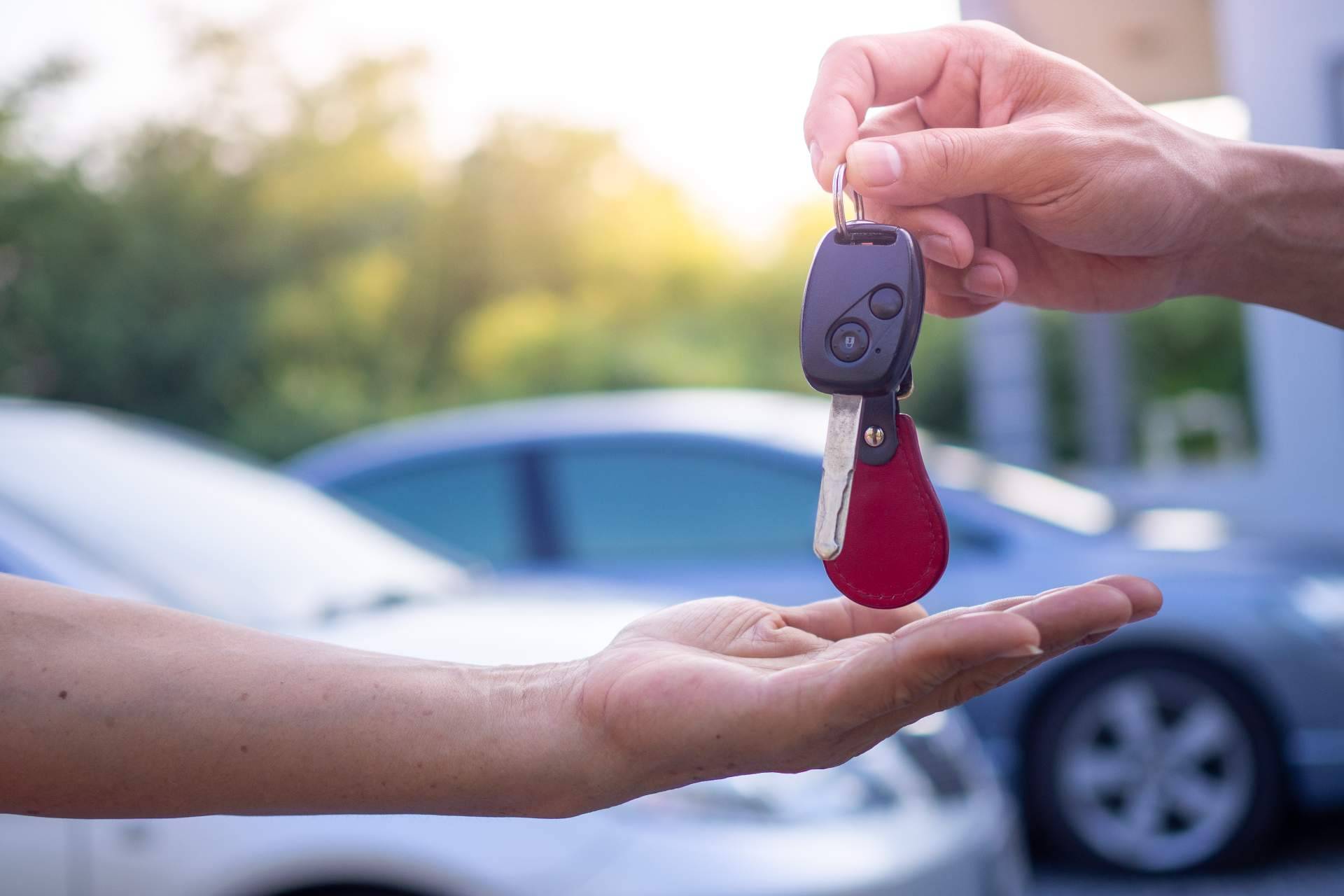 Viva Cars facilita el alquiler de coches automáticos a precios competitivos en Aeropuerto de Alicante
