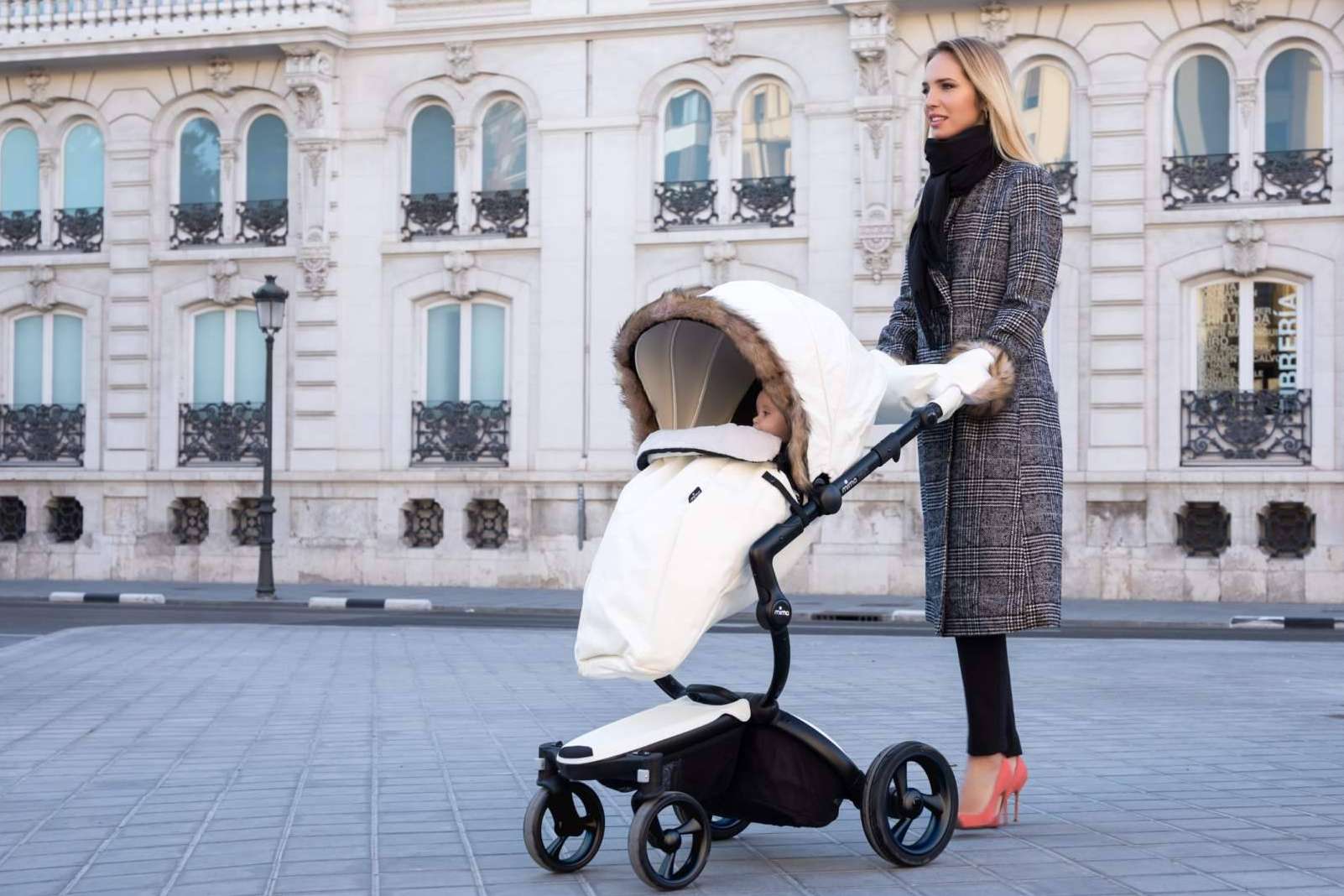 ¿Dónde encontrar un carrito versátil? Mima