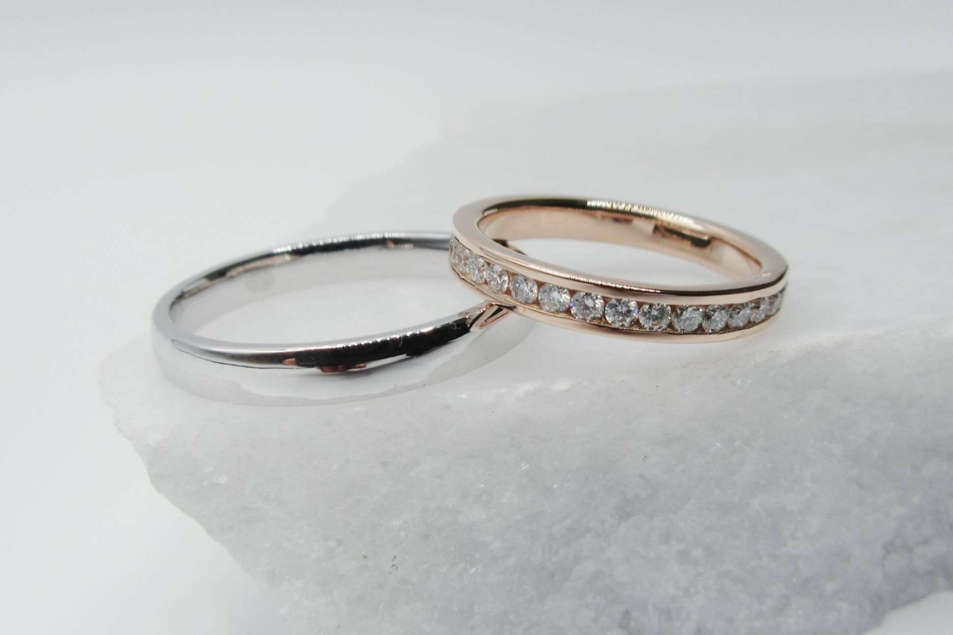 Mimoke crea alianzas para novios con diseños clásicos, vintage y minimalistas