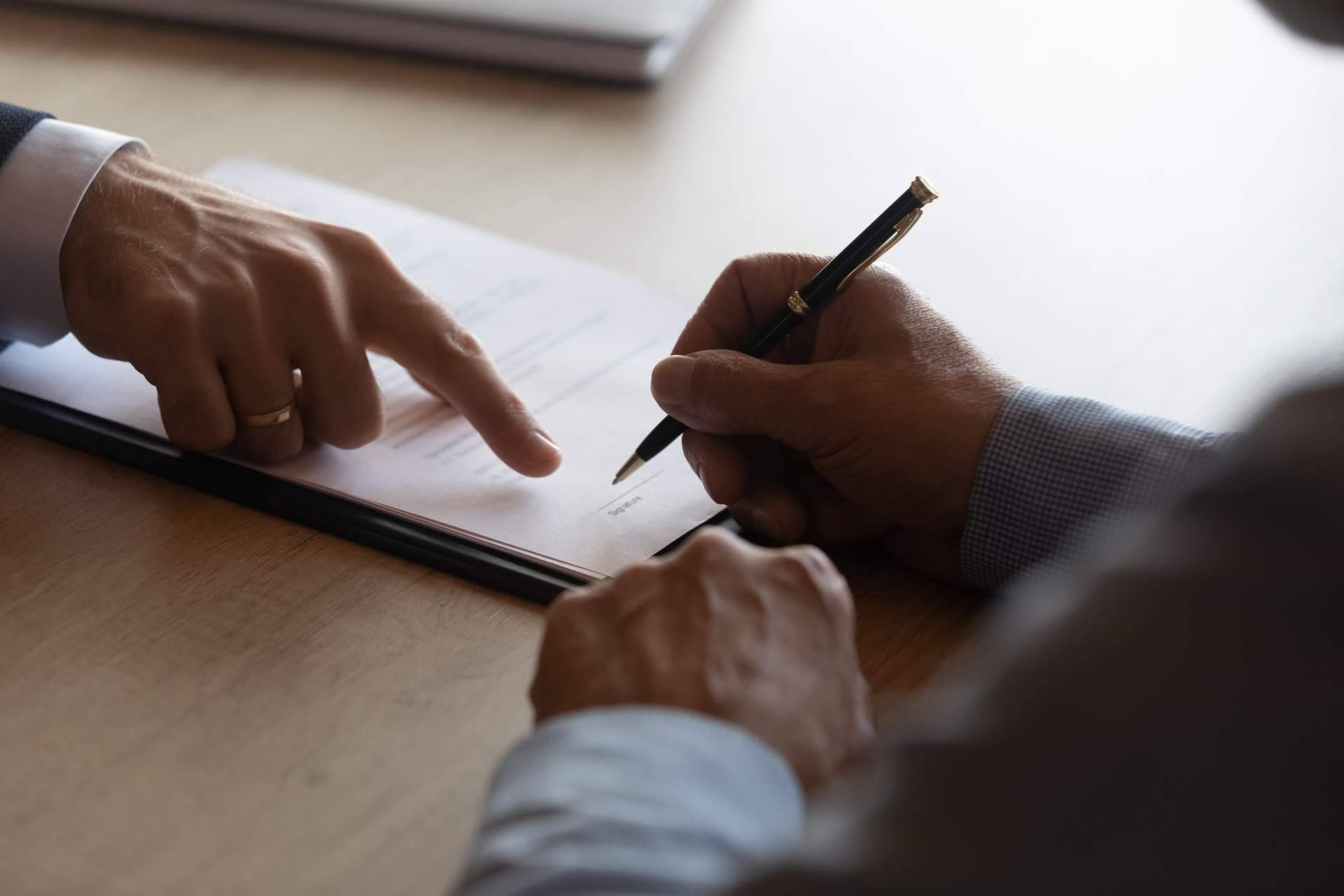 GLM Services busca el bienestar de los clientes que se enfrentan por cláusulas abusivas a un fondo buitre con su servicio de asesoría legal
