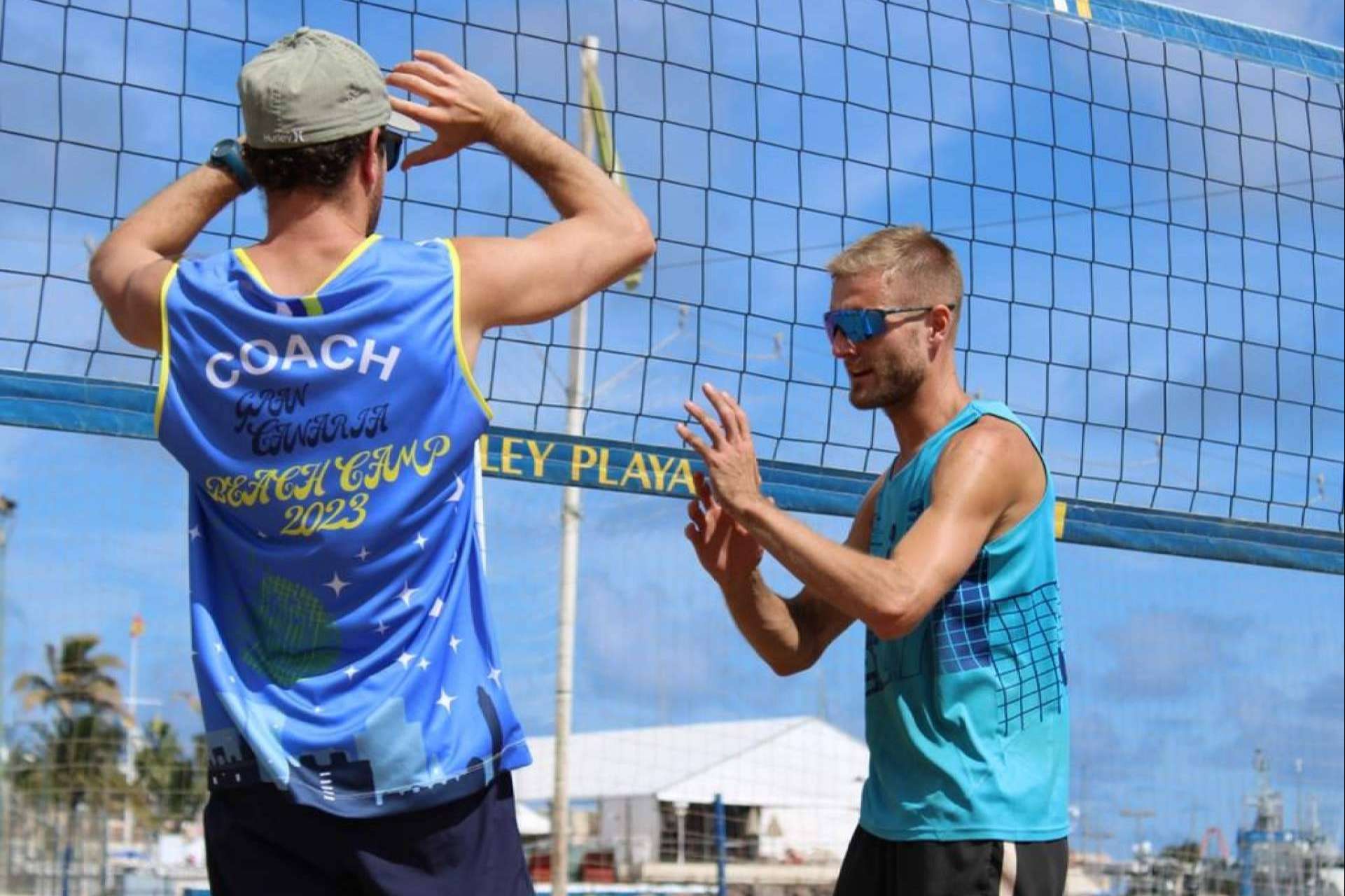 Club Voley Playa Net7 proporciona una amplia variedad de actividades y servicios con el fin de fomentar la práctica del vóley