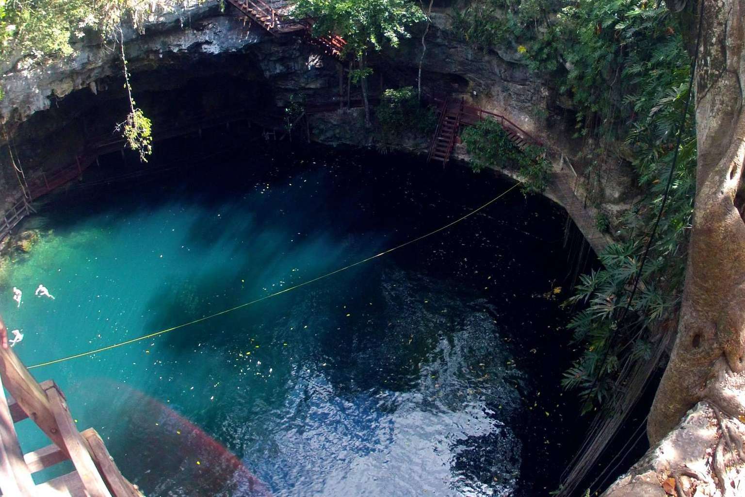 La propuesta de Tierras Mayas, una experiencia inmersiva en los cenotes