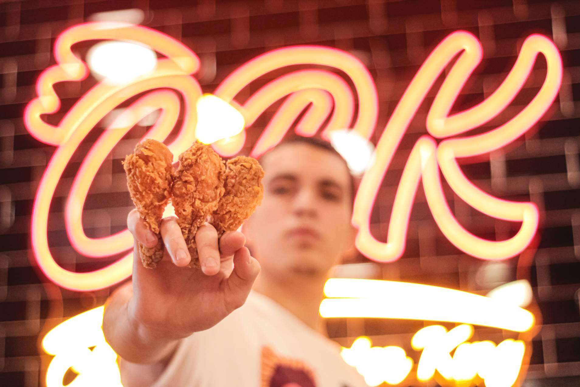 La nueva apertura en Bilbao del restaurante especializado en pollo crujiente, CBK