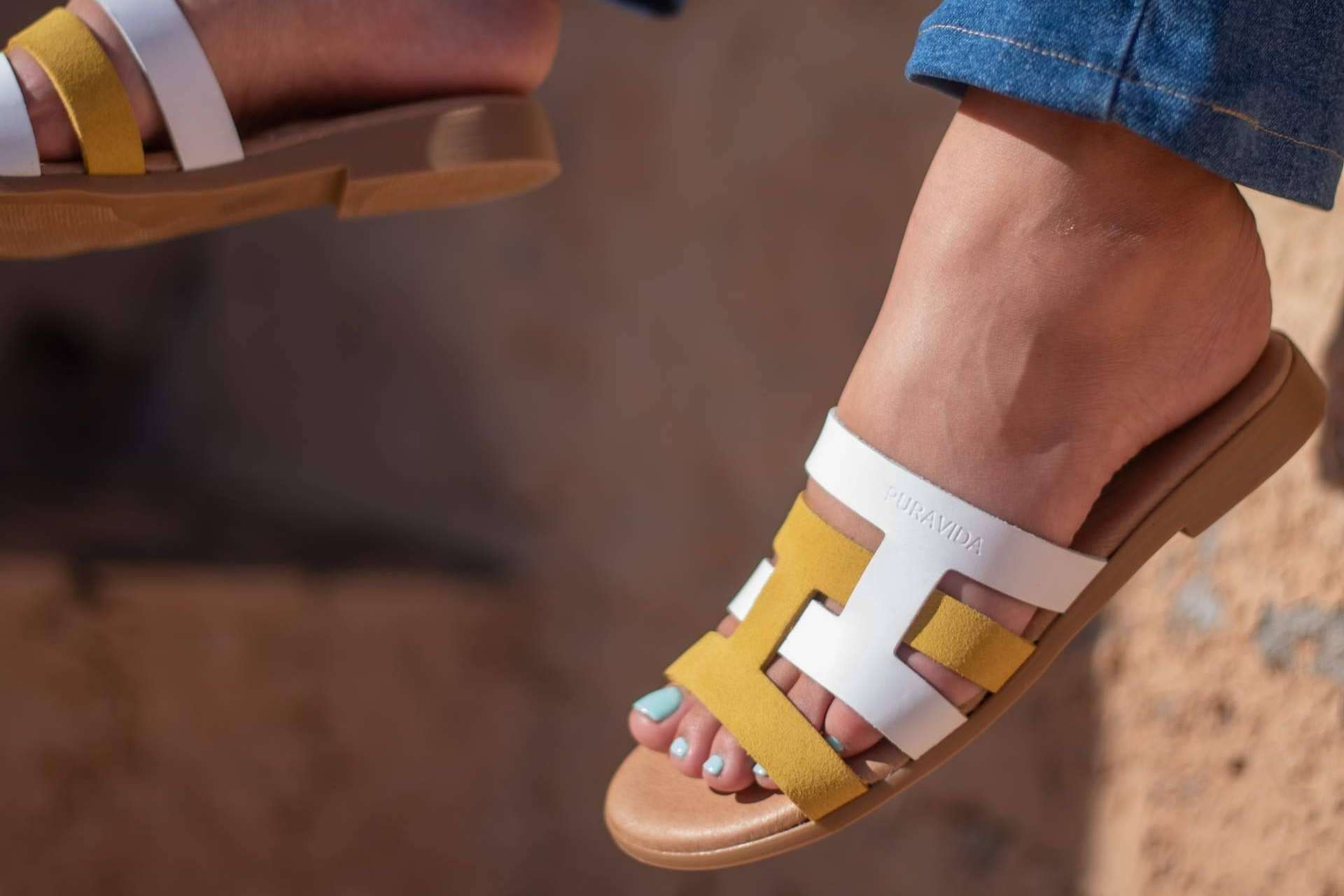 PURAVIDA Shoes regala semillas con sus cómodas sandalias