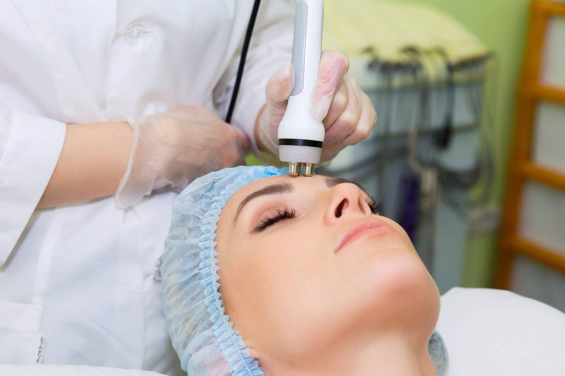 Los beneficios de la radiofrecuencia facial, por Germaine Goya
