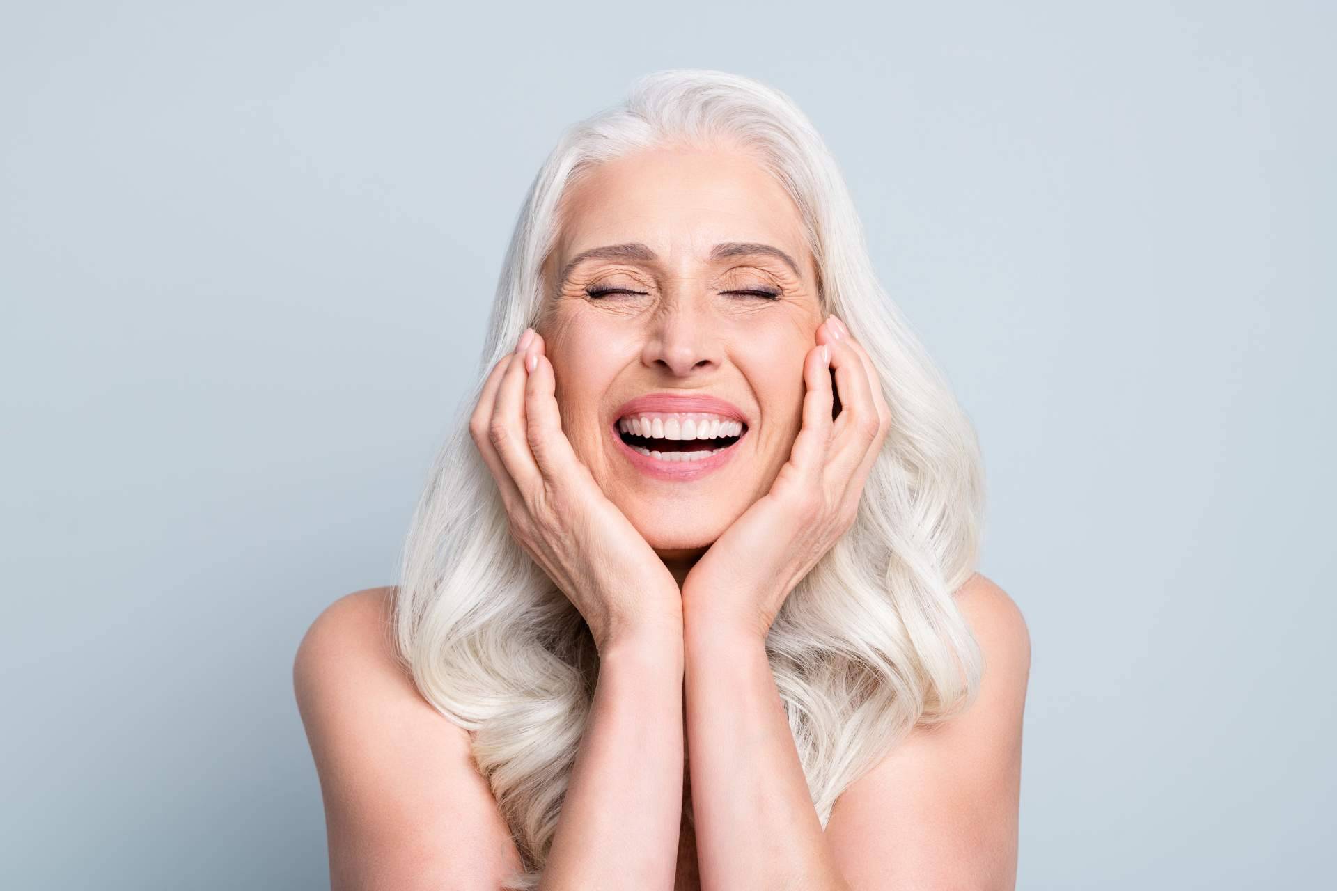 Crina Rus Beauty Center presenta su tratamiento para el rejuvenecimiento facial, Hollywood Peel