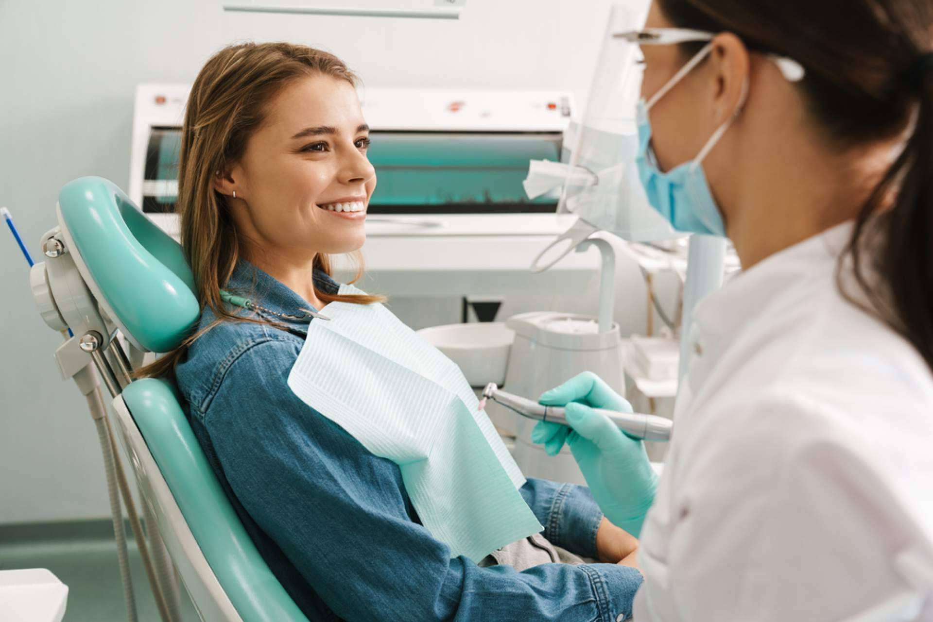 La importancia de acudir al dentista de forma preventiva, con la clínica ResidentLive