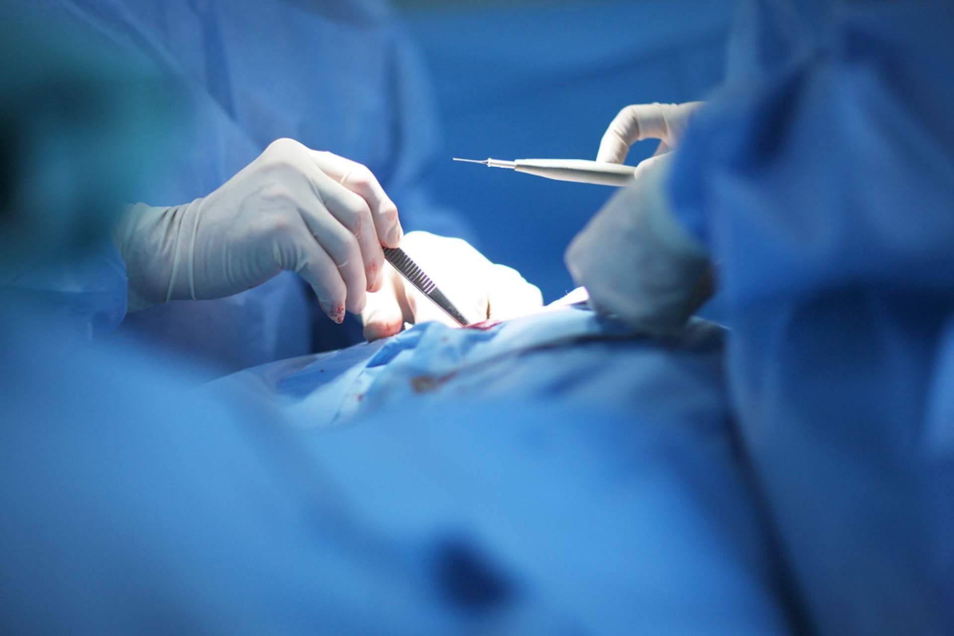 Cirugía del reflujo y la hernia de hiato de la mano del Dr. Javier Martínez Pascuas