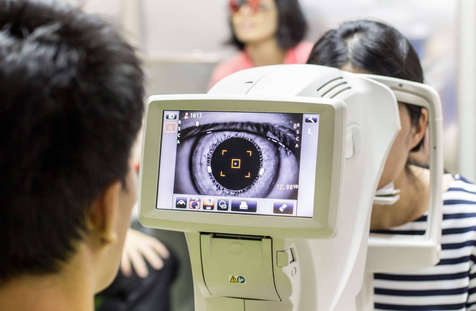 Optipunt cuida la salud visual con profesionalismo e innovación