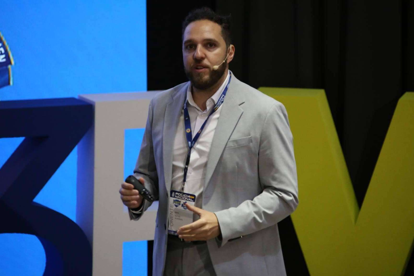 Mikel Rufián, experto mundial en ciberinteligencia como ponente confirmado del C1b3rwall 2023