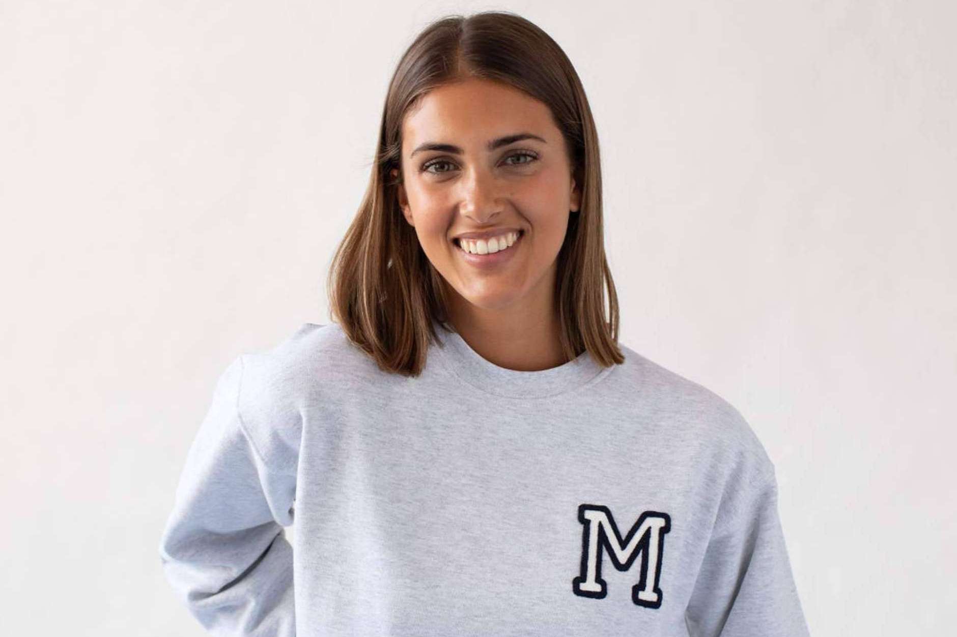 Las sudaderas unisex con letras personalizadas de Anitials