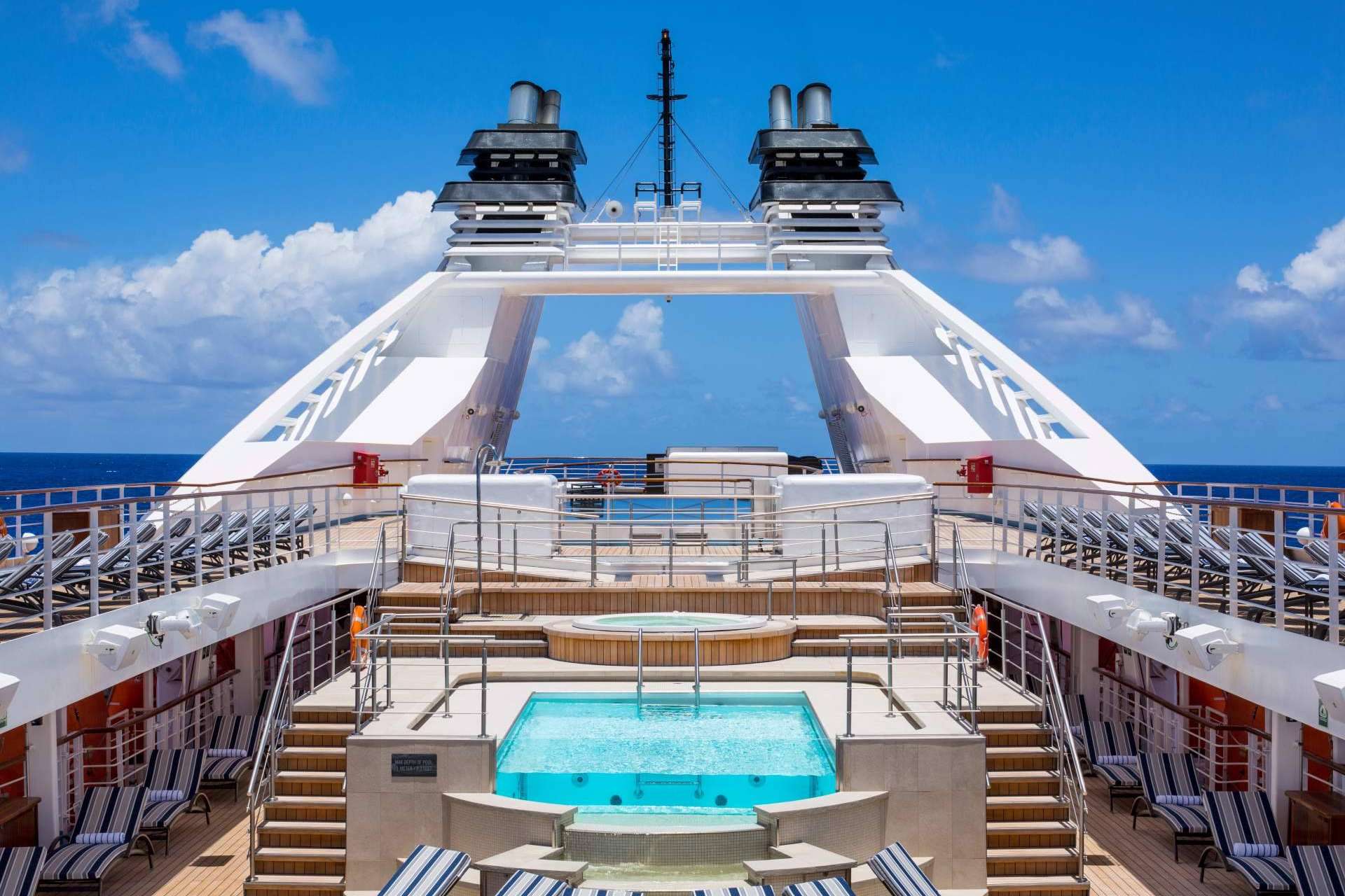 Windstar Cruises, una experiencia única en yates y veleros, desafiando lo convencional