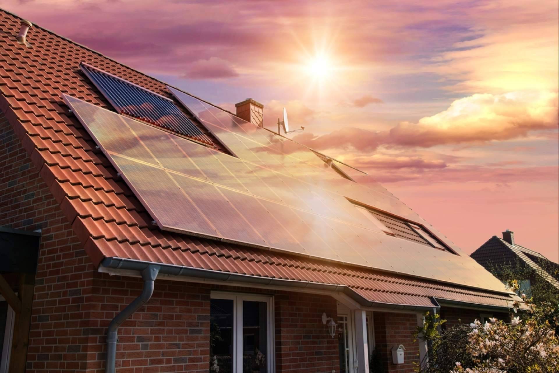 Acierta Eficiencia cuenta con especialistas en instalación placas solares