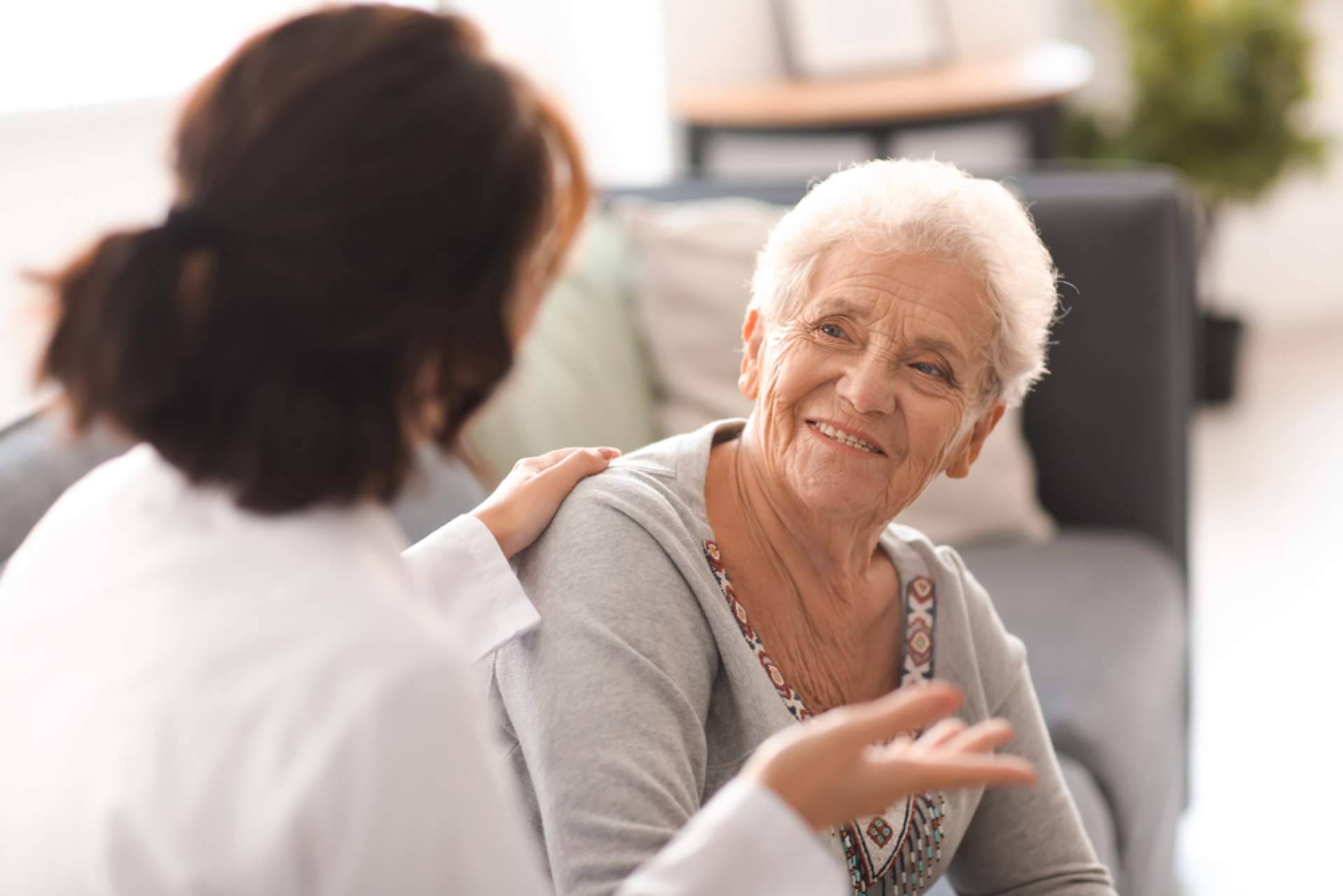 El riesgo de la soledad. Recomendaciones para evitar que las personas mayores se sientan solas