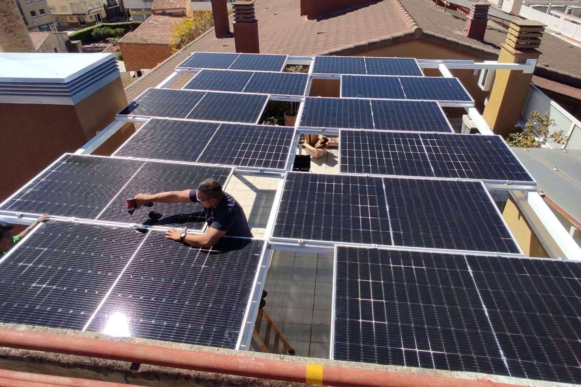 Kirasolar sobre las diferentes subvenciones para la instalación de placas solares