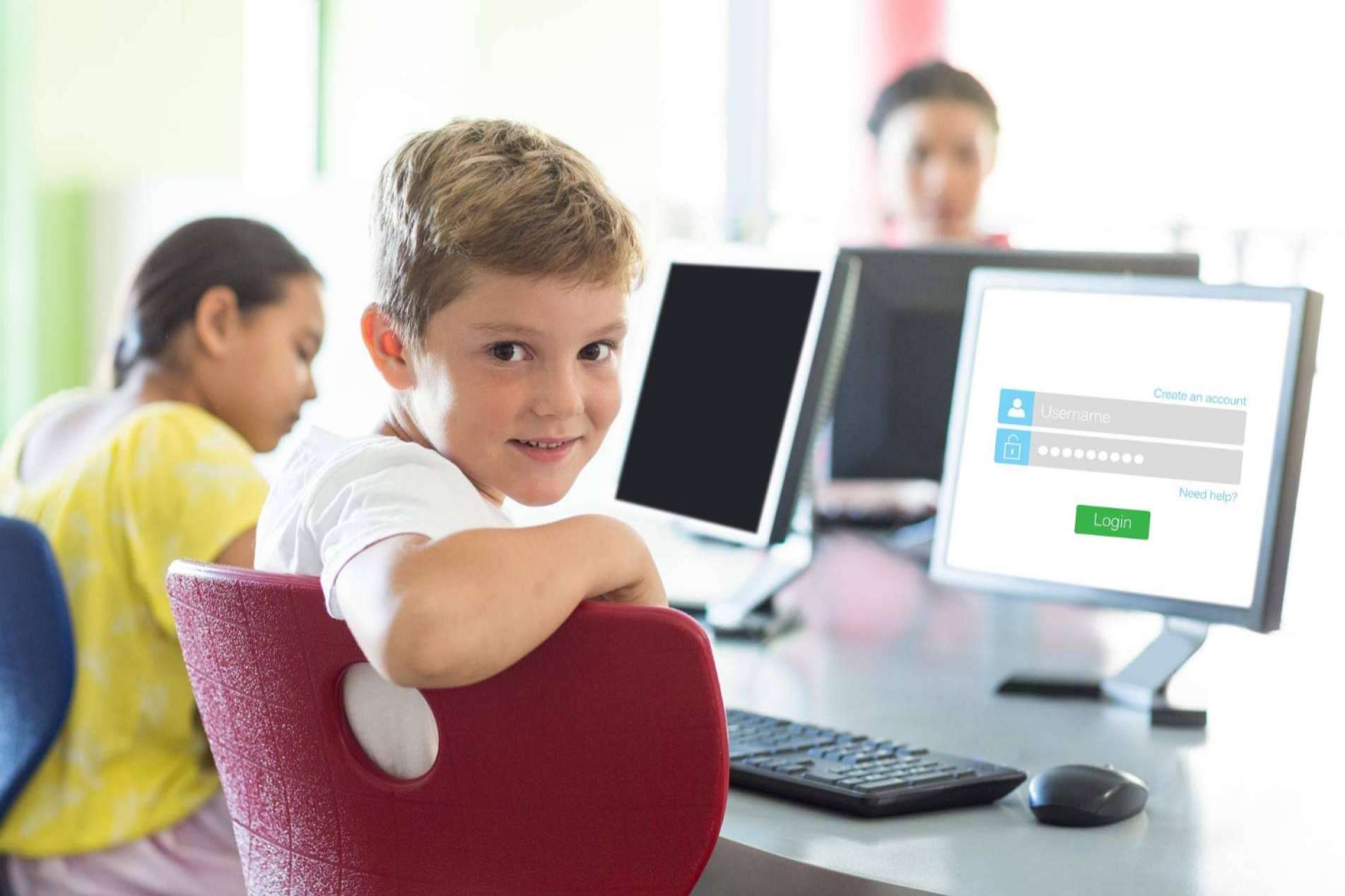 La protección de datos llega a los colegios con la colaboración de las AMPA y Stop Datos