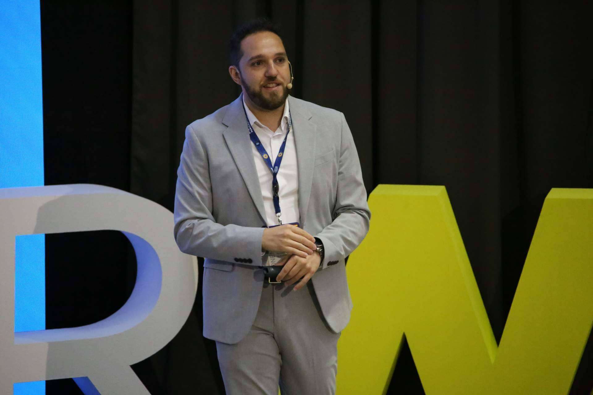 Mikel Rufián, experto mundial en ciberinteligencia contra la desinformación, como ponente destacado en C1b3rwall 2023
