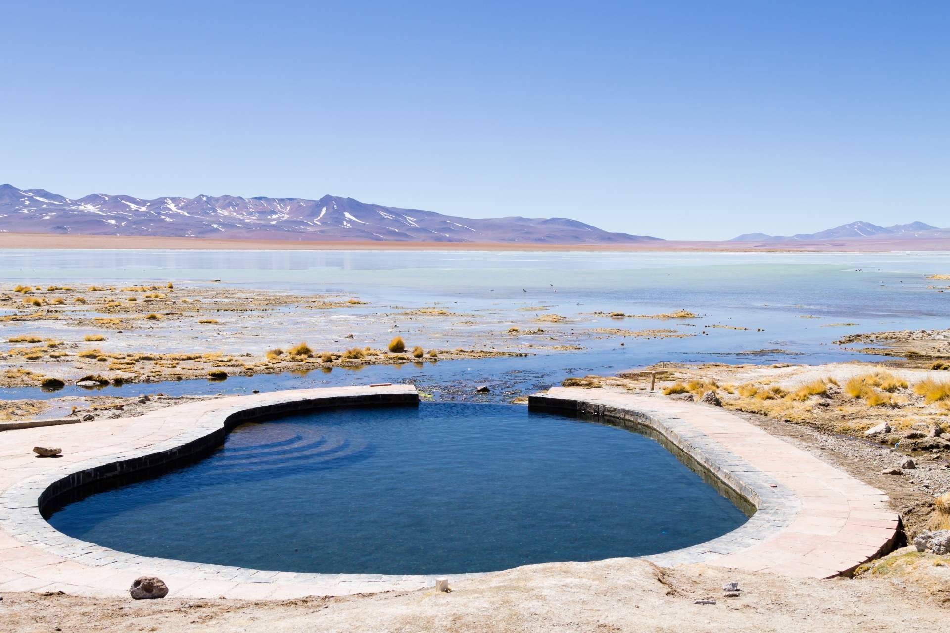 Proceso de impermeabilización de piscinas con los productos de la marca PENETRON