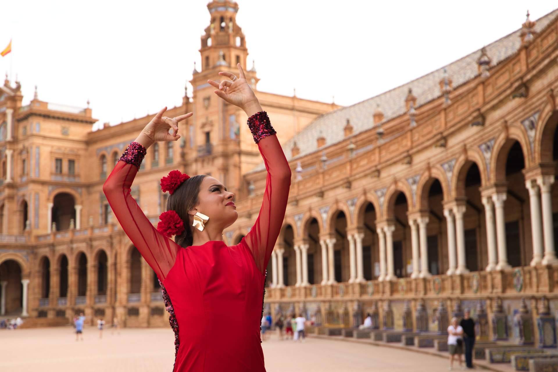 ¿Dónde encontrar las flores flamencas ideales para llevar en la feria de Málaga?
