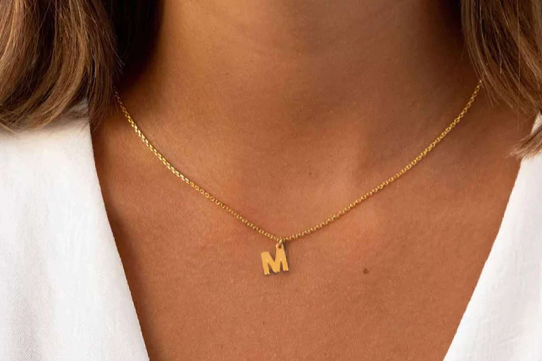La firma Anitials y su extenso catálogo de collares con iniciales