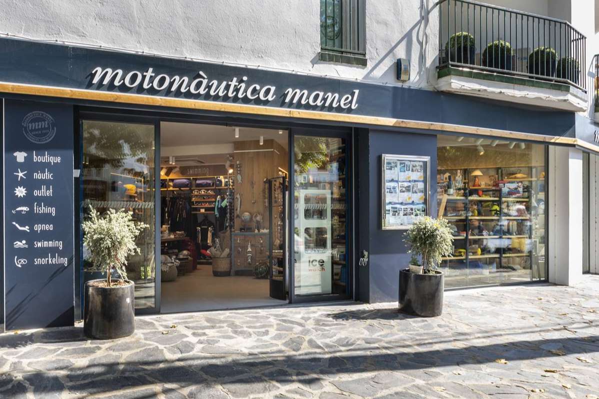 Motonàutica Manel ofrece productos y recambios originales para la reparación y el mantenimiento de embarcaciones y sus motores