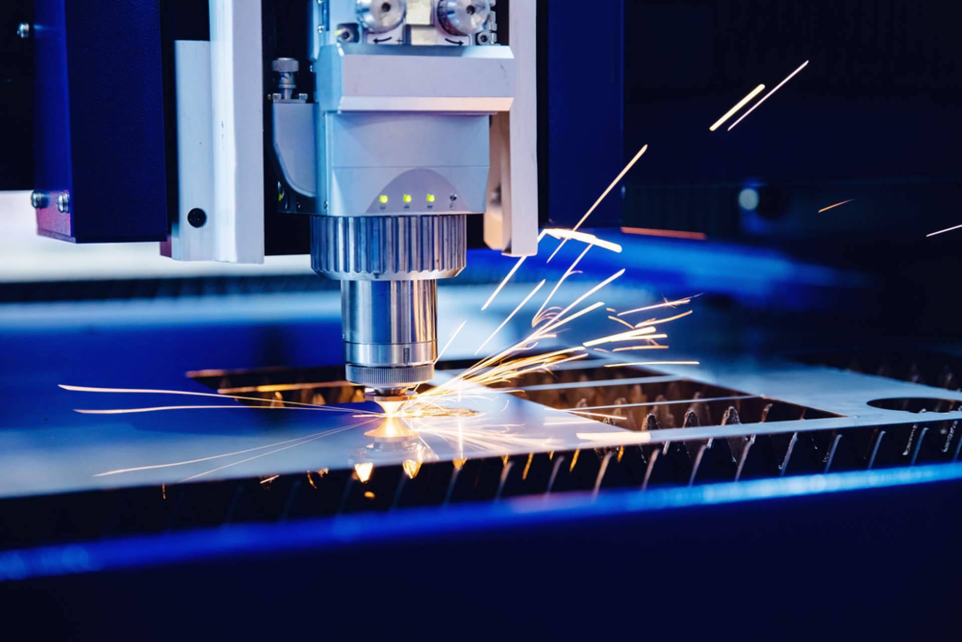 Automatizar los procesos industriales de corte con láser con OPTILASER, nuevo sistema de producción local mediante fabricación aditiva