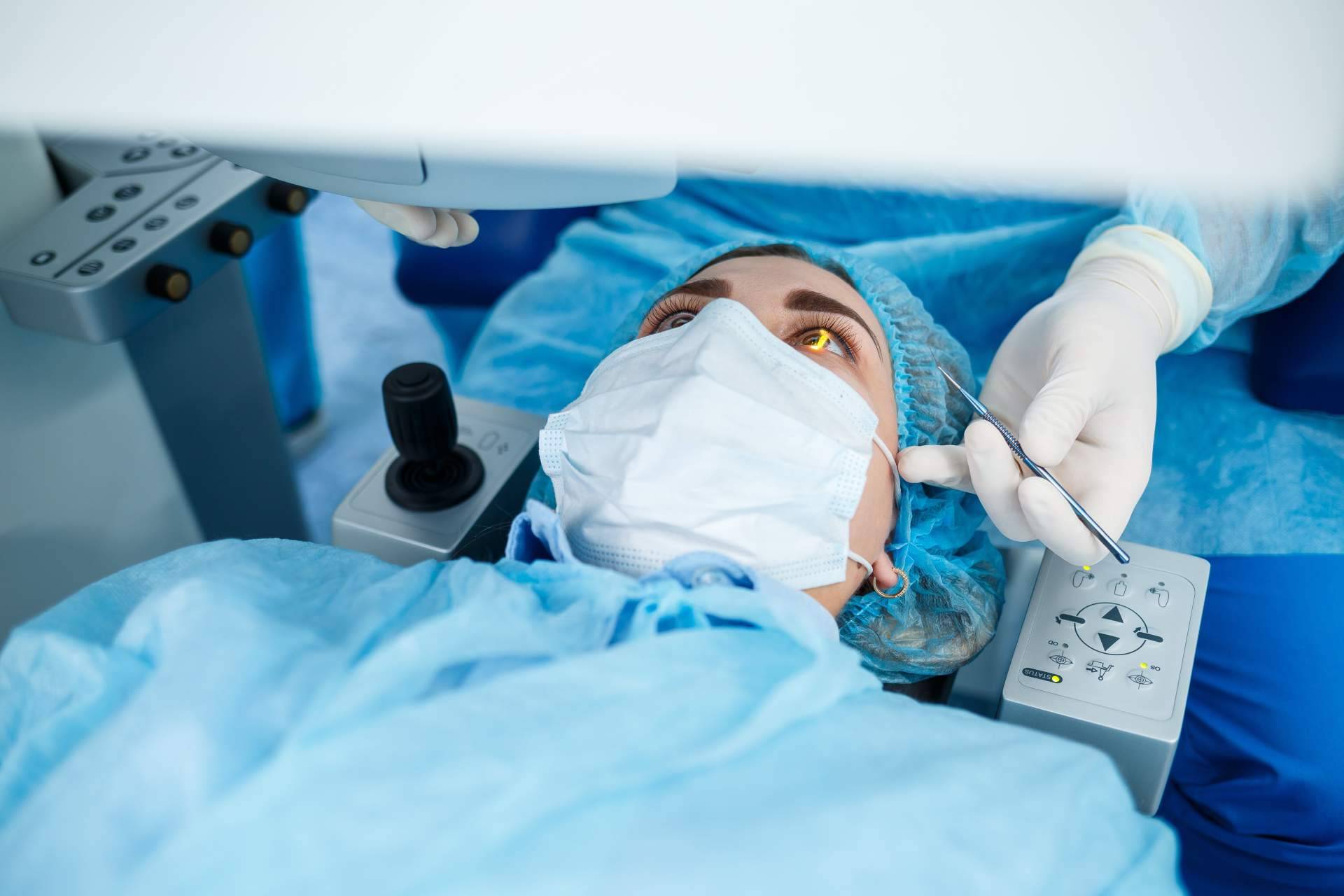 El Departamento de Oftalmología del Hospital Universitari Dexeus sobre cómo realizar una cirugía de la Catarata Bilateral