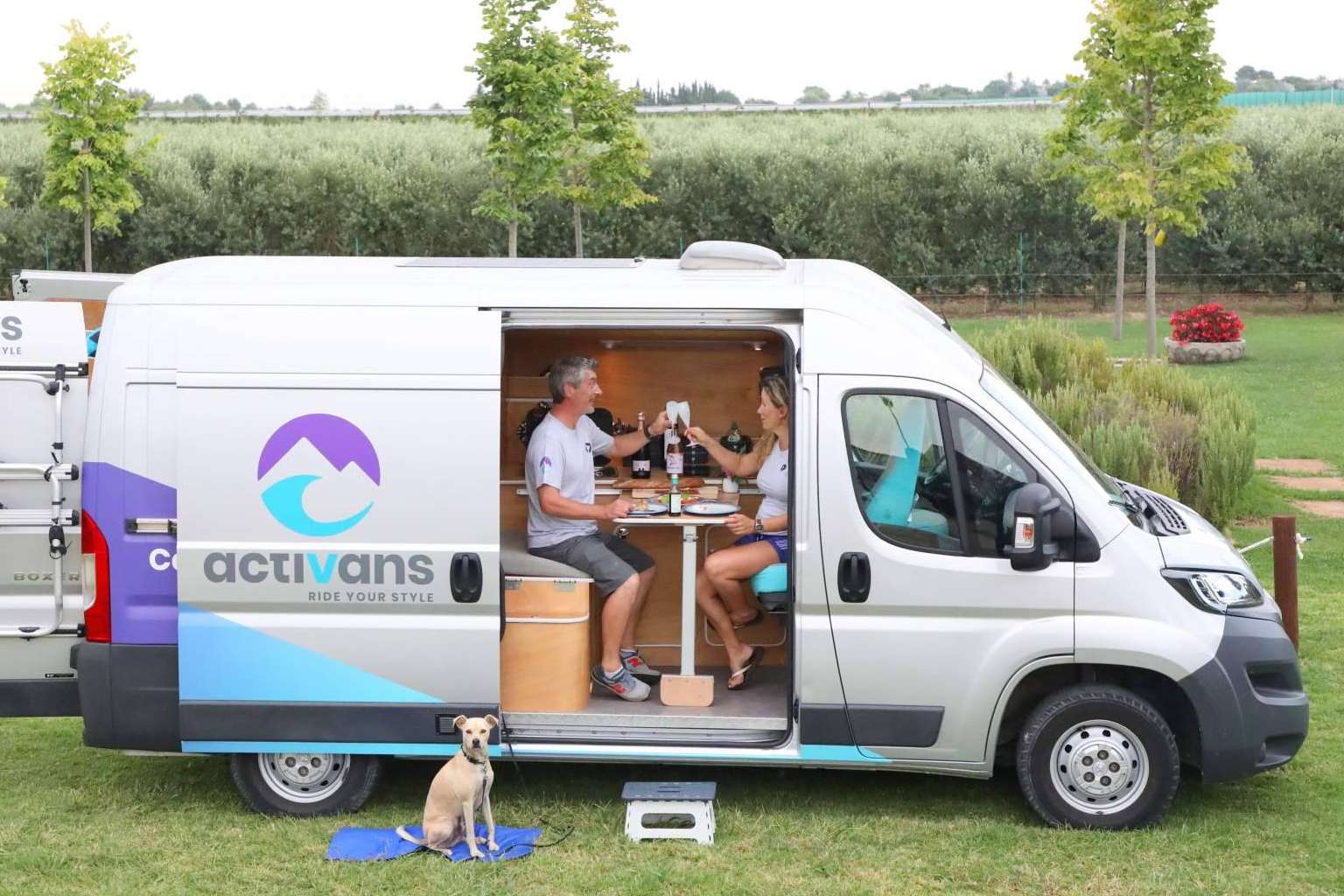 ¿Dónde alquilar autocaravanas en Girona para realizar viajes con perros? Activans