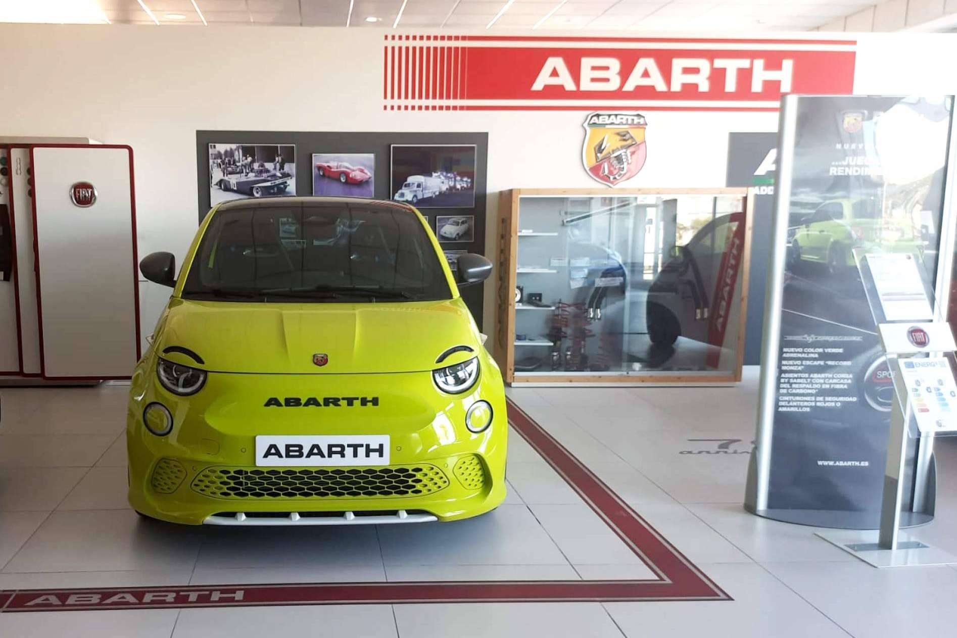 Ascauto ofrece en Madrid el Abarth 500e, impulsando la electrificación